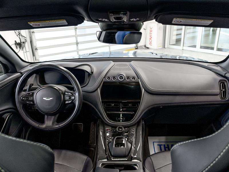 2023 Aston Martin DBX 4,000 cc 8 cyl thumb 23