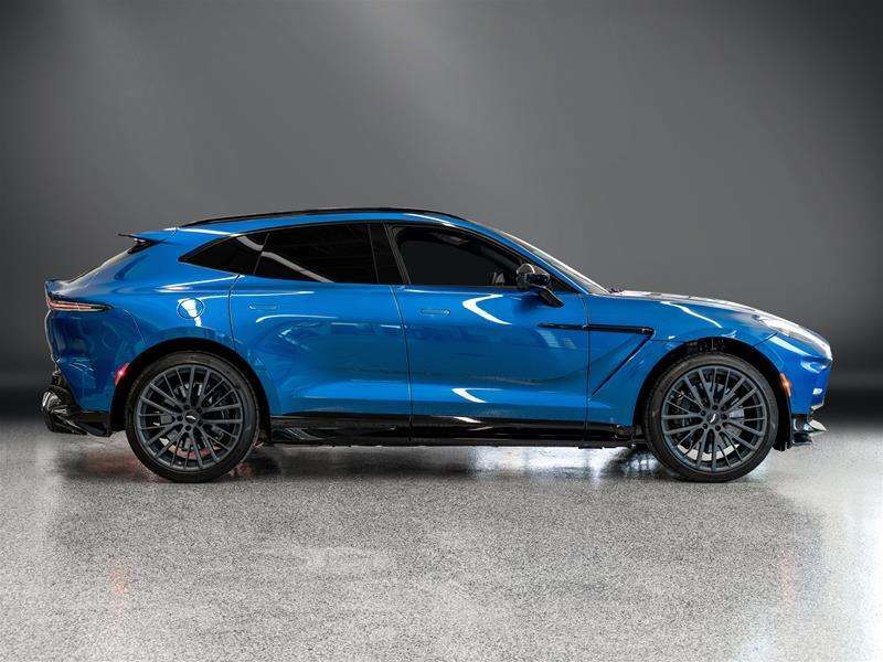 2023 Aston Martin DBX 4,000 cc 8 cyl thumb 11