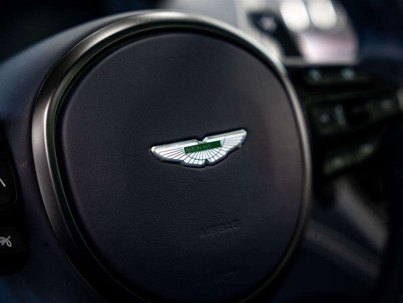 2023 Aston Martin DBX 4,000 cc 8 cyl thumb 29