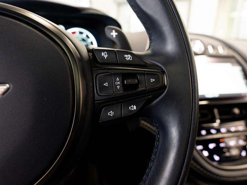 2023 Aston Martin DBX 4,000 cc 8 cyl thumb 27