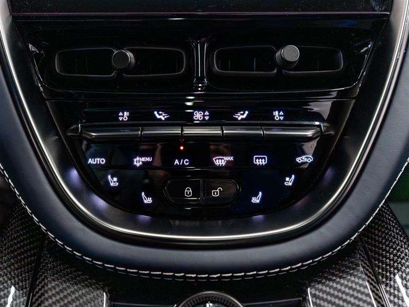 2023 Aston Martin DBX 4,000 cc 8 cyl thumb 35