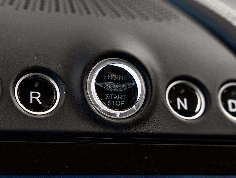 2023 Aston Martin DBX 4,000 cc 8 cyl thumb 31