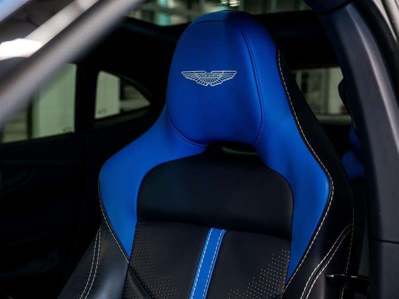 2023 Aston Martin DBX 4,000 cc 8 cyl thumb 38