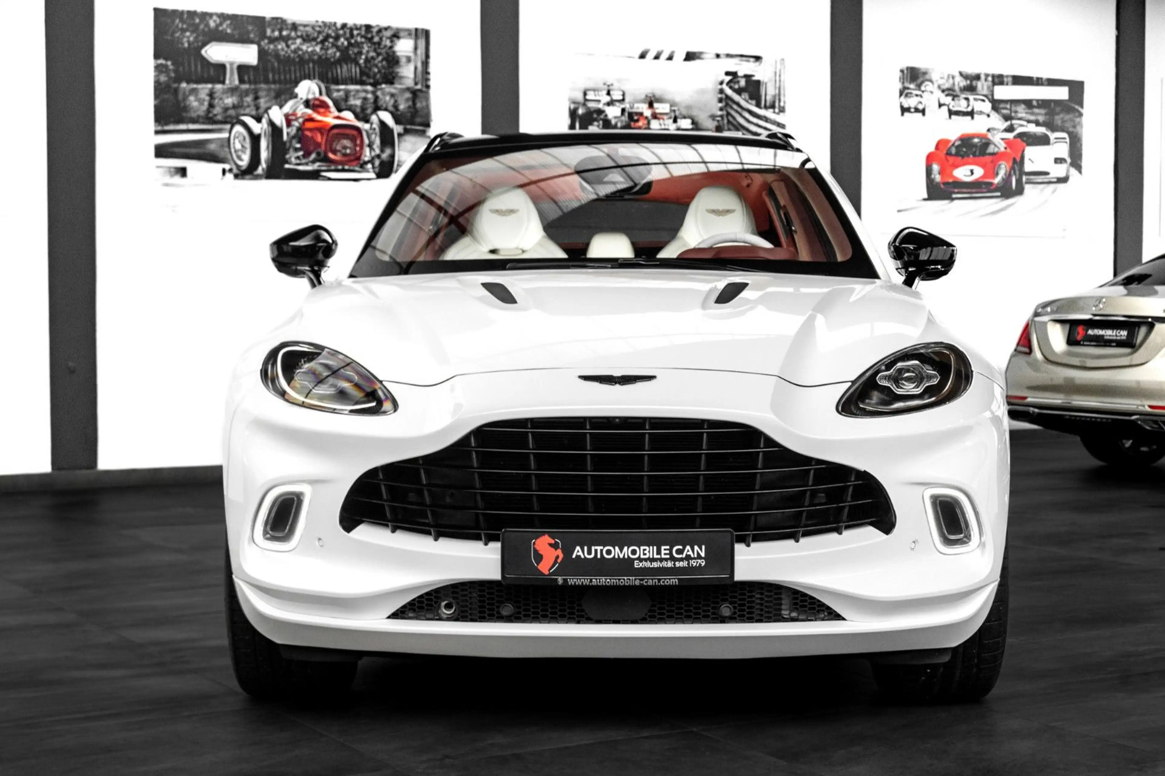 Aston Martin DBX 4.0 V8 #Exclusive Farbkombi #deutsches Fzg. — photo 8