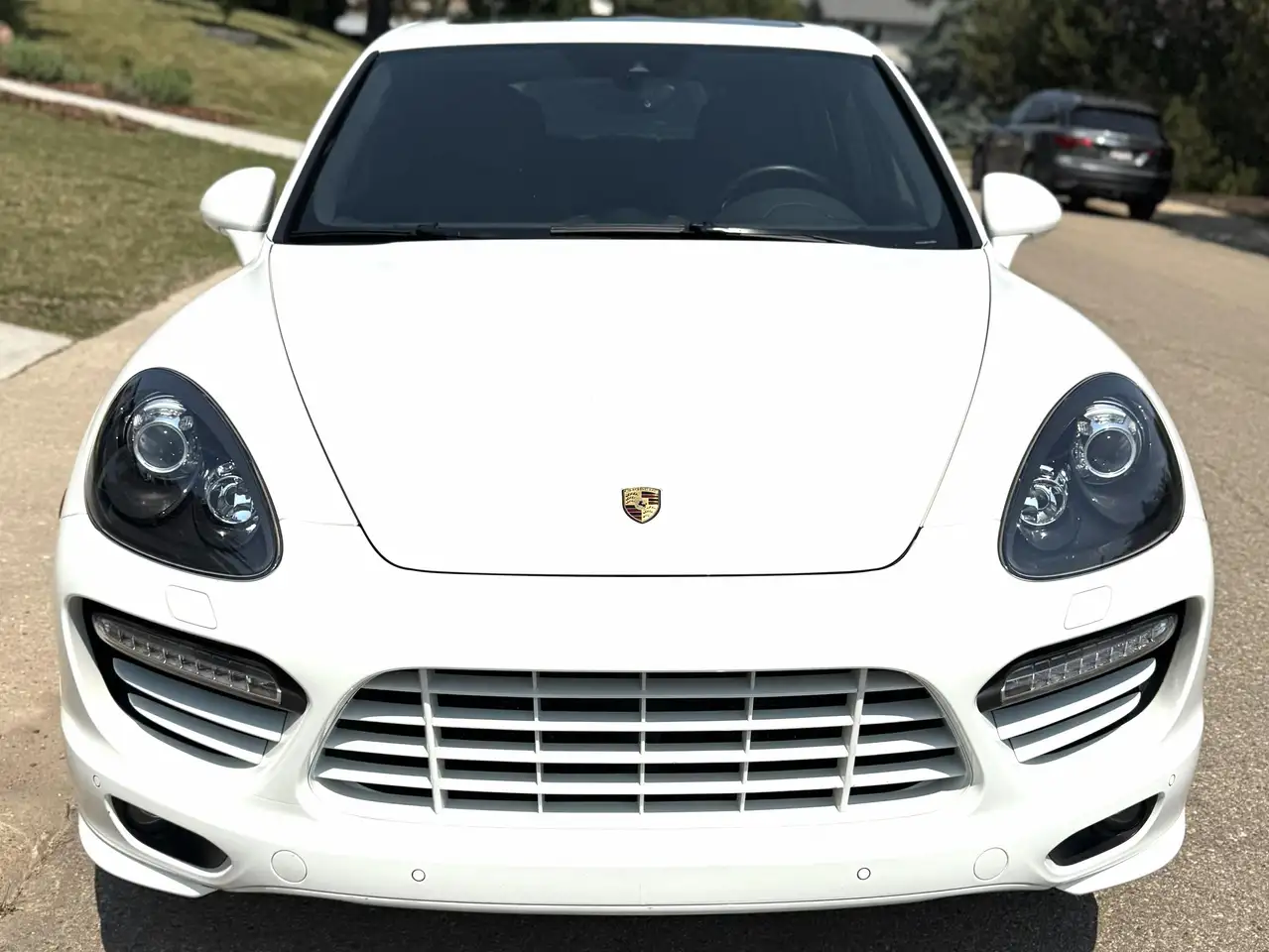 Porsche Cayenne снимка Porsche Cayenne