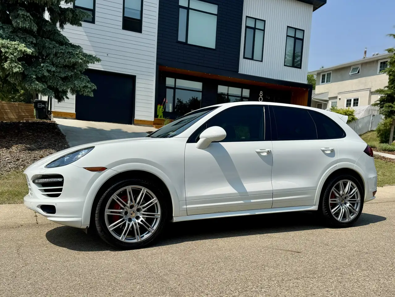Porsche Cayenne снимка Porsche Cayenne