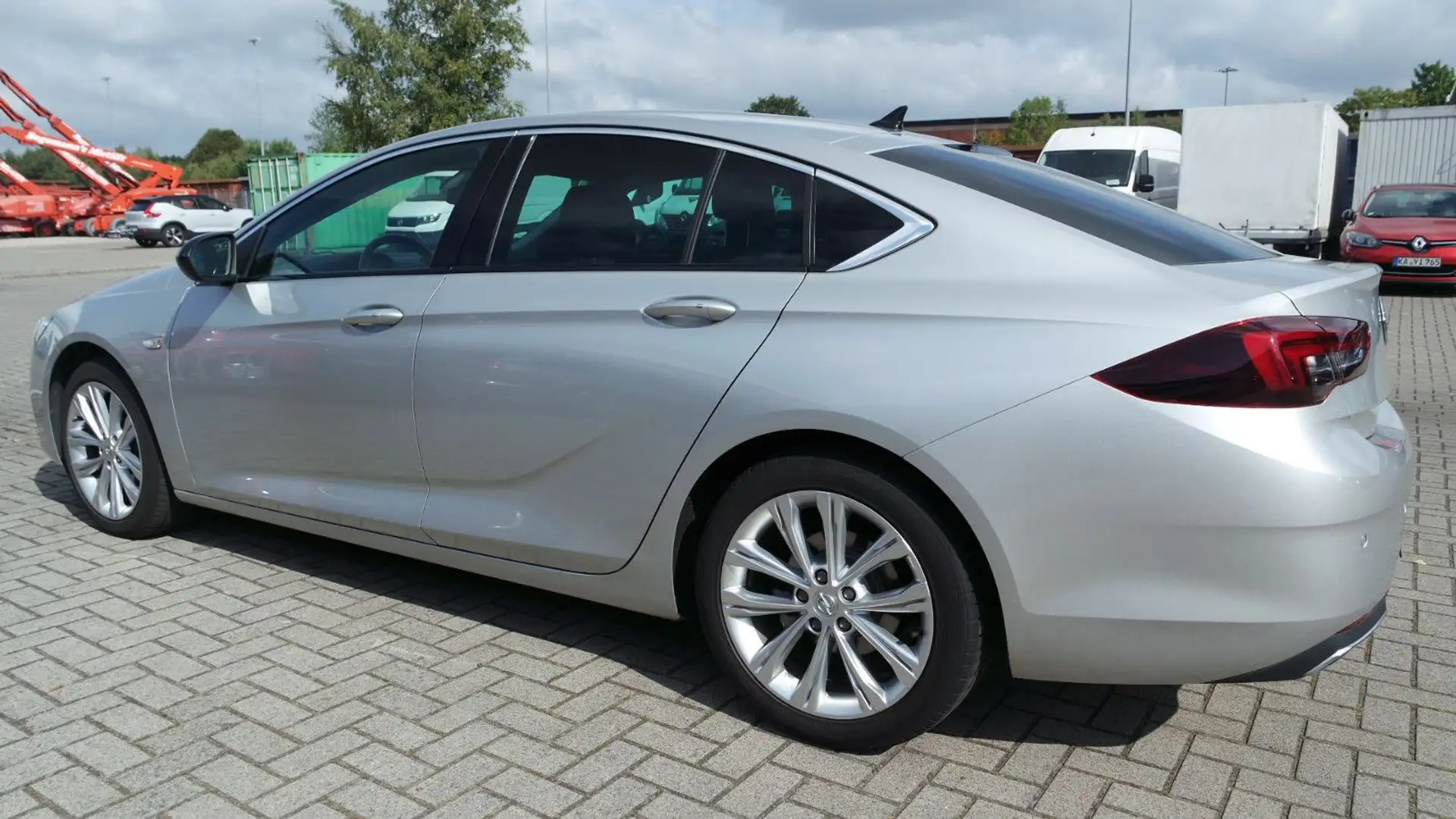Opel Insignia B Grand Sport Business Elegance Silber - 2