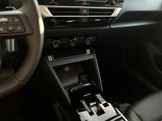 Citroen C4 view 11