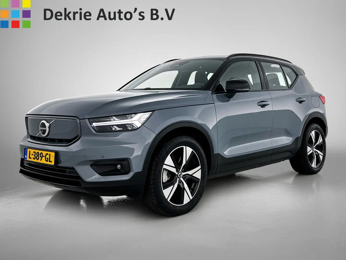 Volvo XC40 Recharge P8 AWD R-Design / Panoramadak / Pdc+Camer Grijs - 1