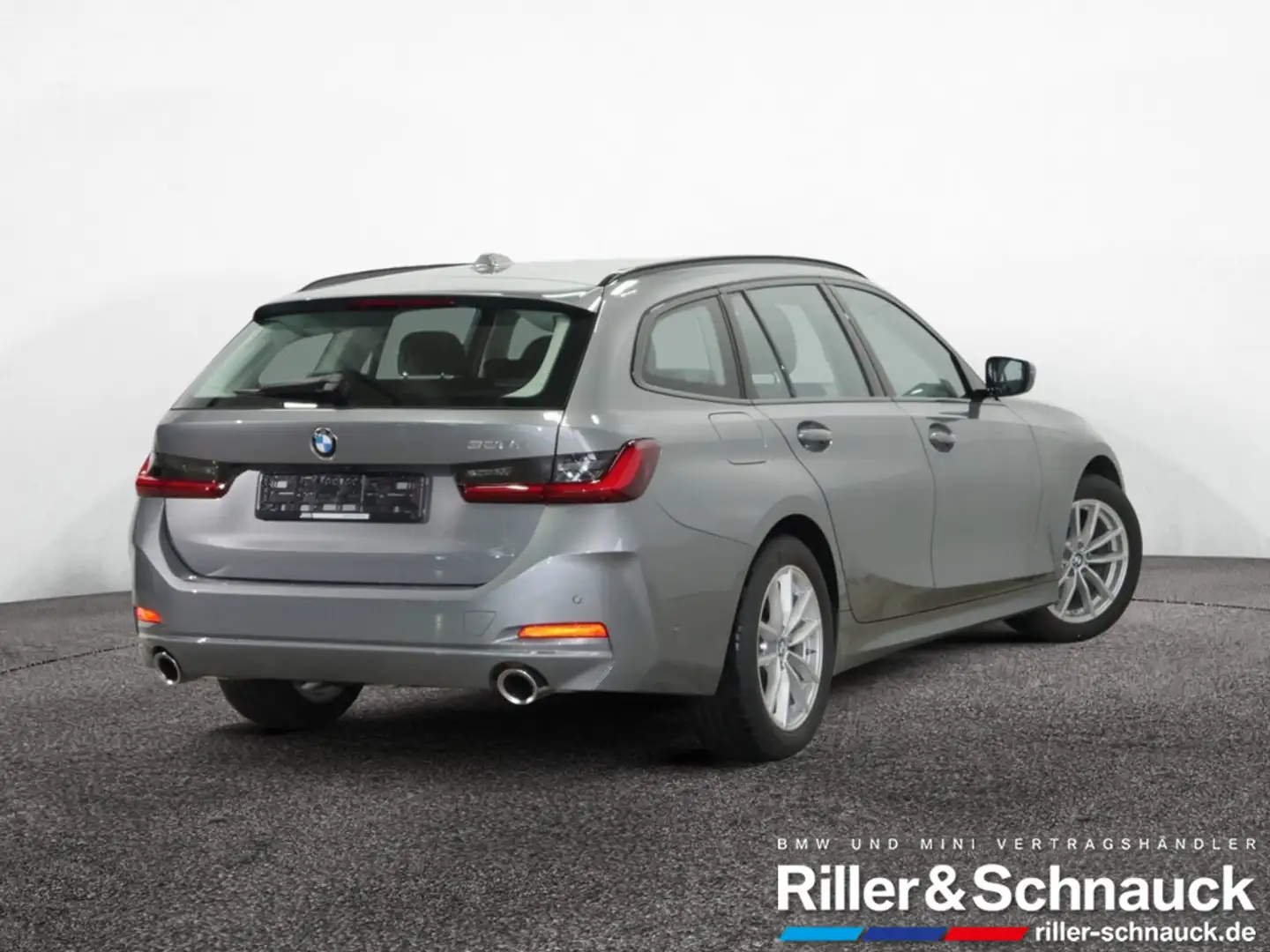 BMW 320 d Touring AHK+HUD+MEM+KAM Grau - 2
