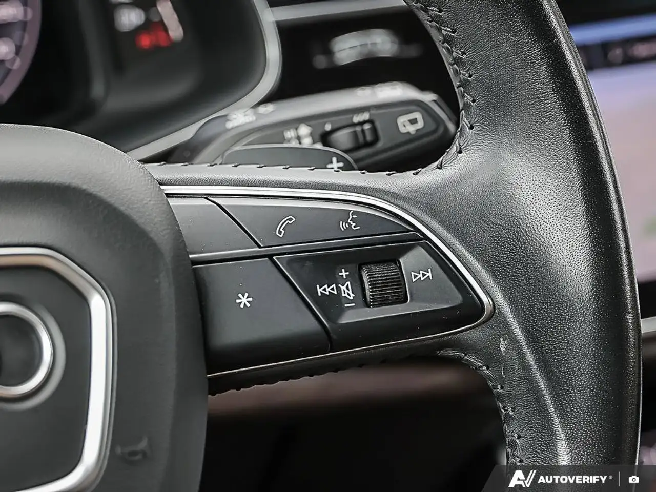 Audi Q8 снимка Audi Q8