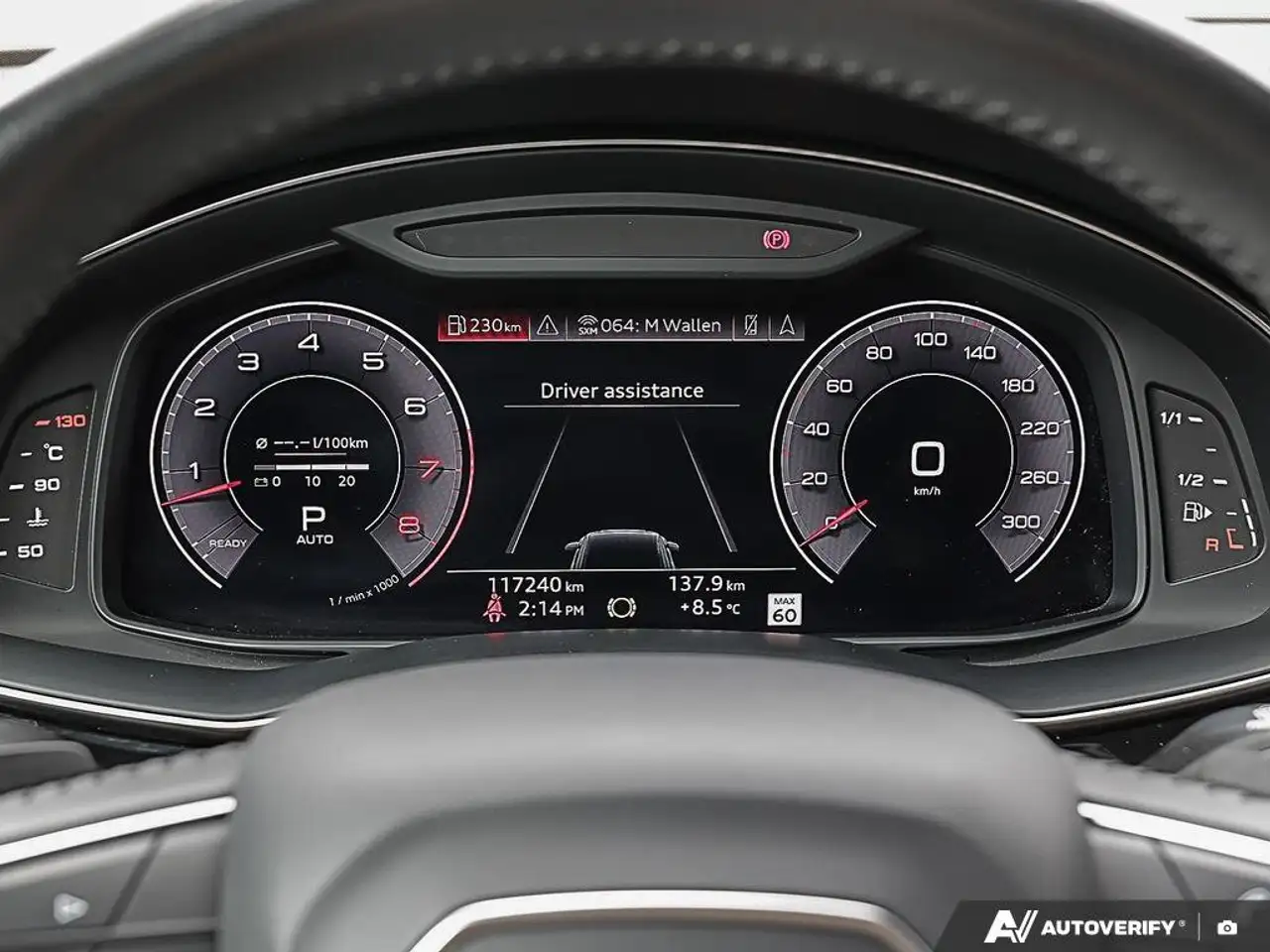Audi Q8 снимка Audi Q8