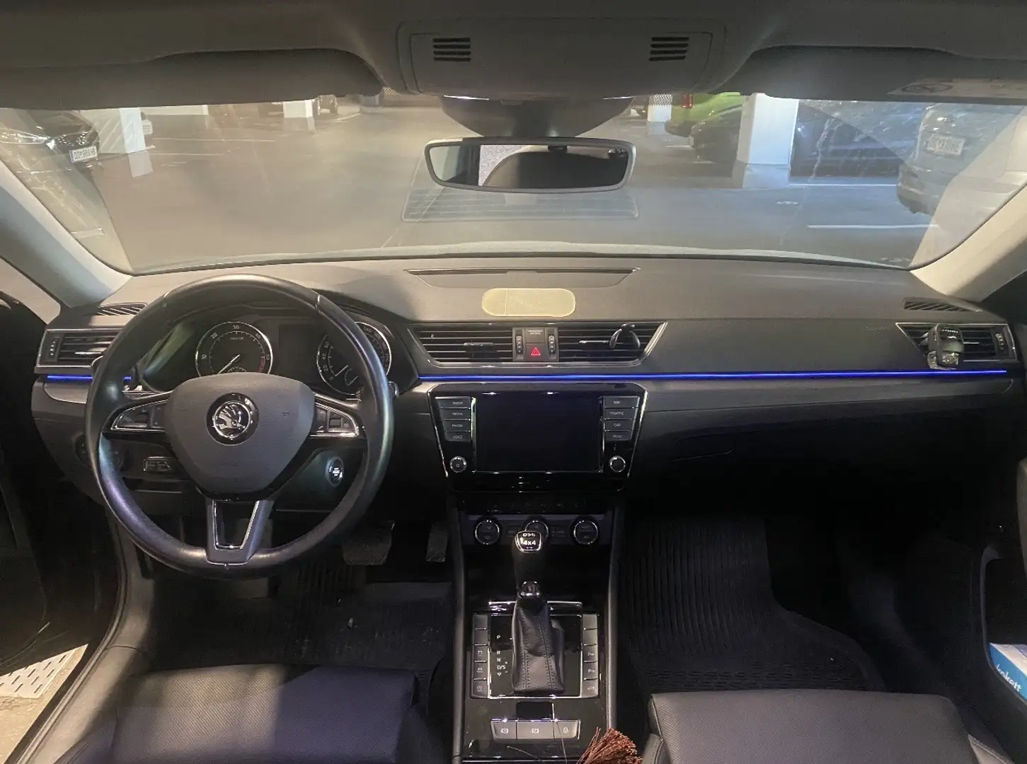 Skoda Superb Kombi 2,0 TDI Style DSG - 2
