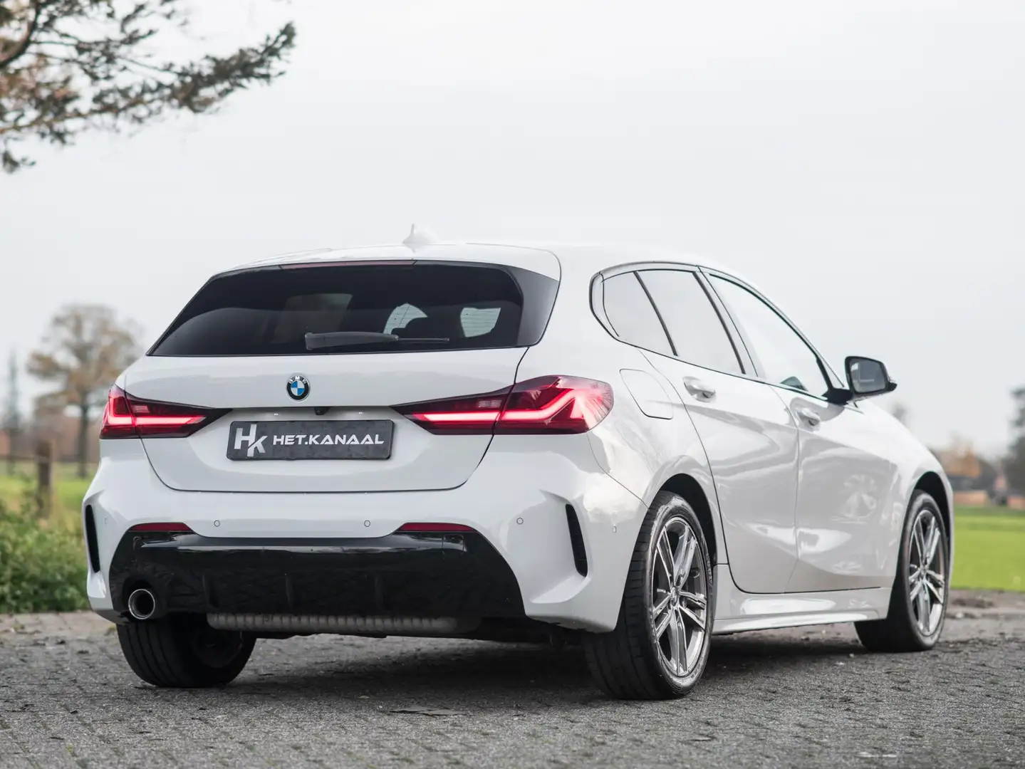 BMW 118 1-serie 118i High Executive M-Pakket Stoelv Cam Cr Wit - 2