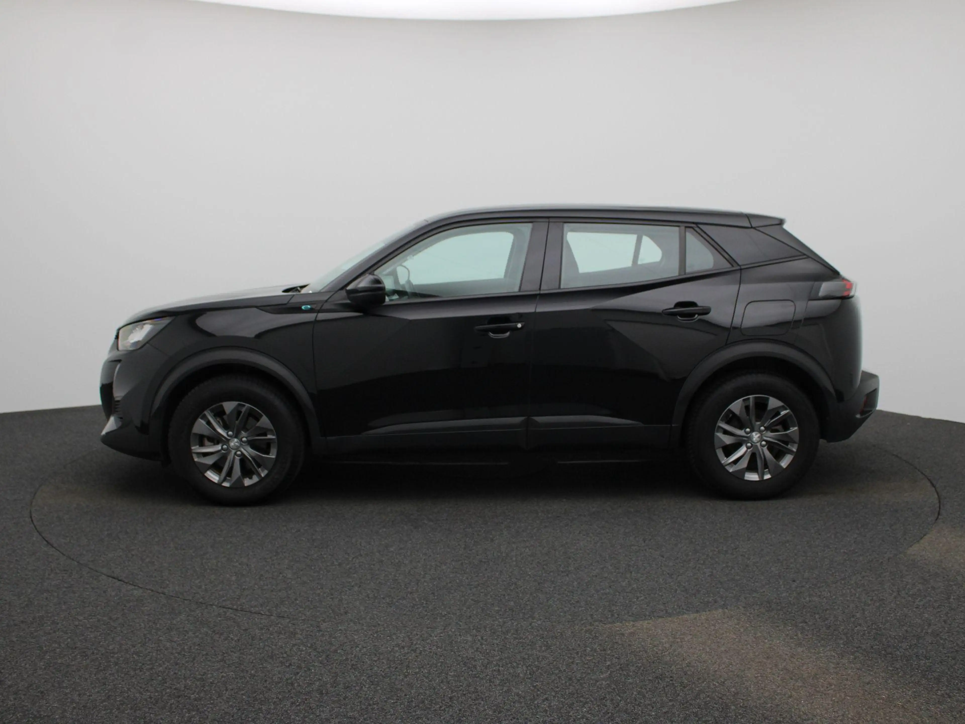 Peugeot e-2008 EV Active Pack 50 kWh | Cruise Control | Keyless | — photo 4