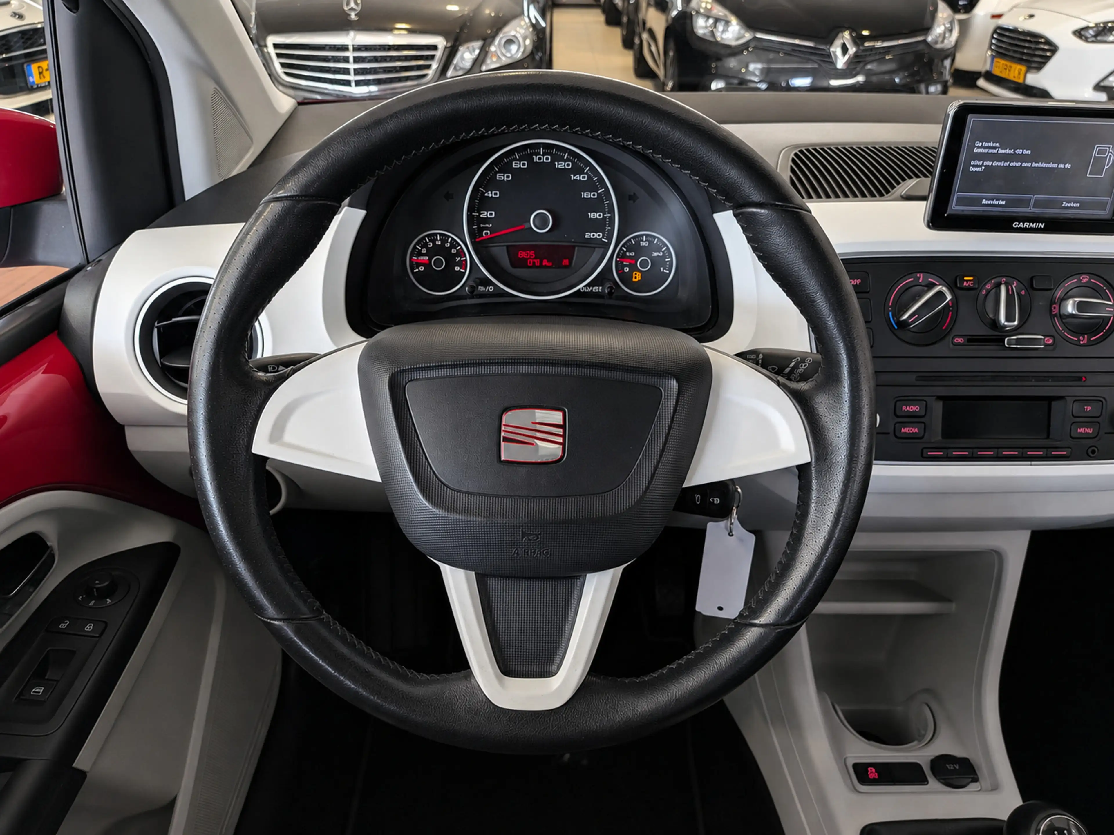 SEAT Mii 1.0 Chill Out Panoramadak, Airco, Stuurbekrachtigi — photo 10