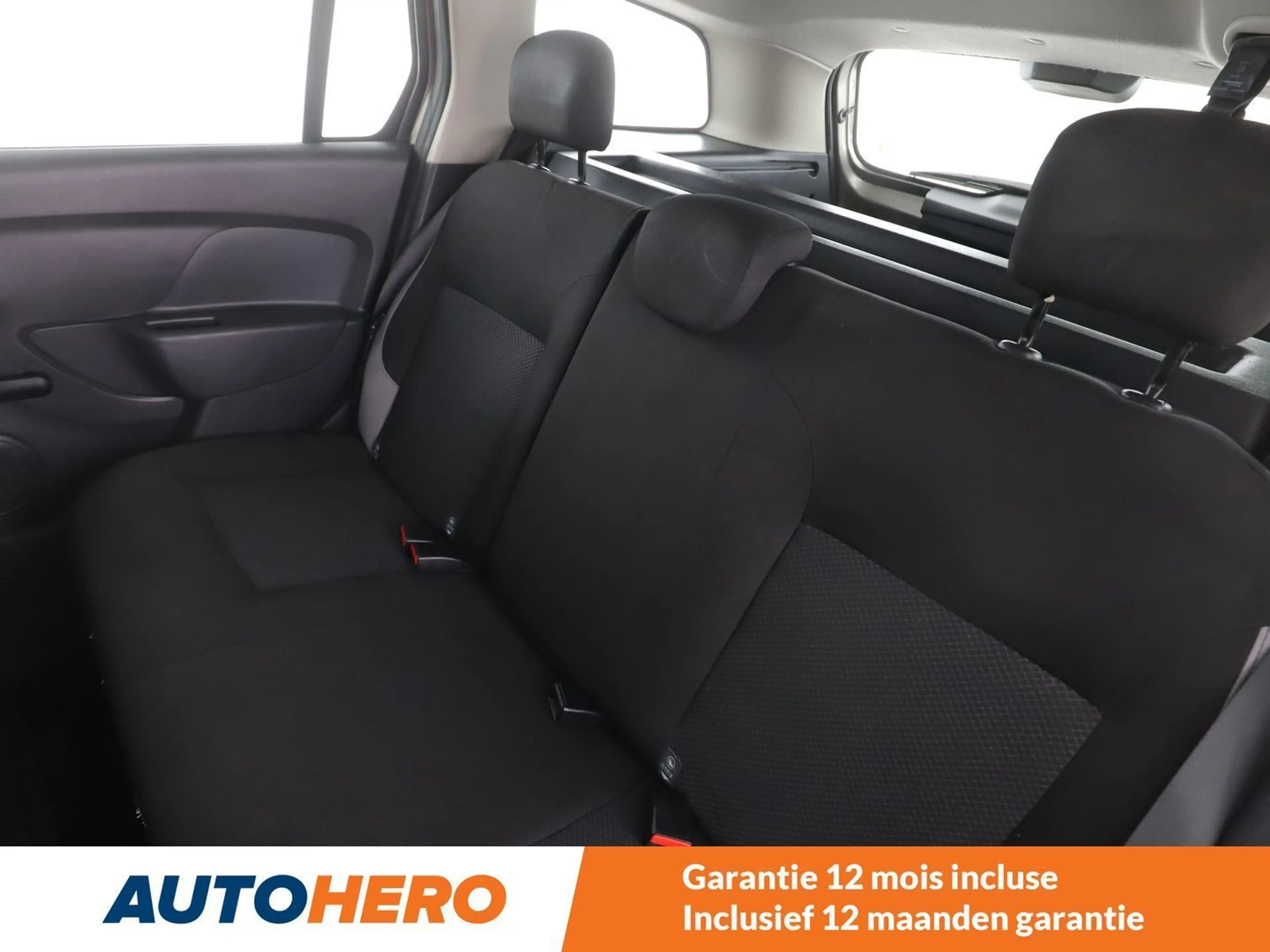 Dacia Logan 0.9 TCe Ambiance — photo 15