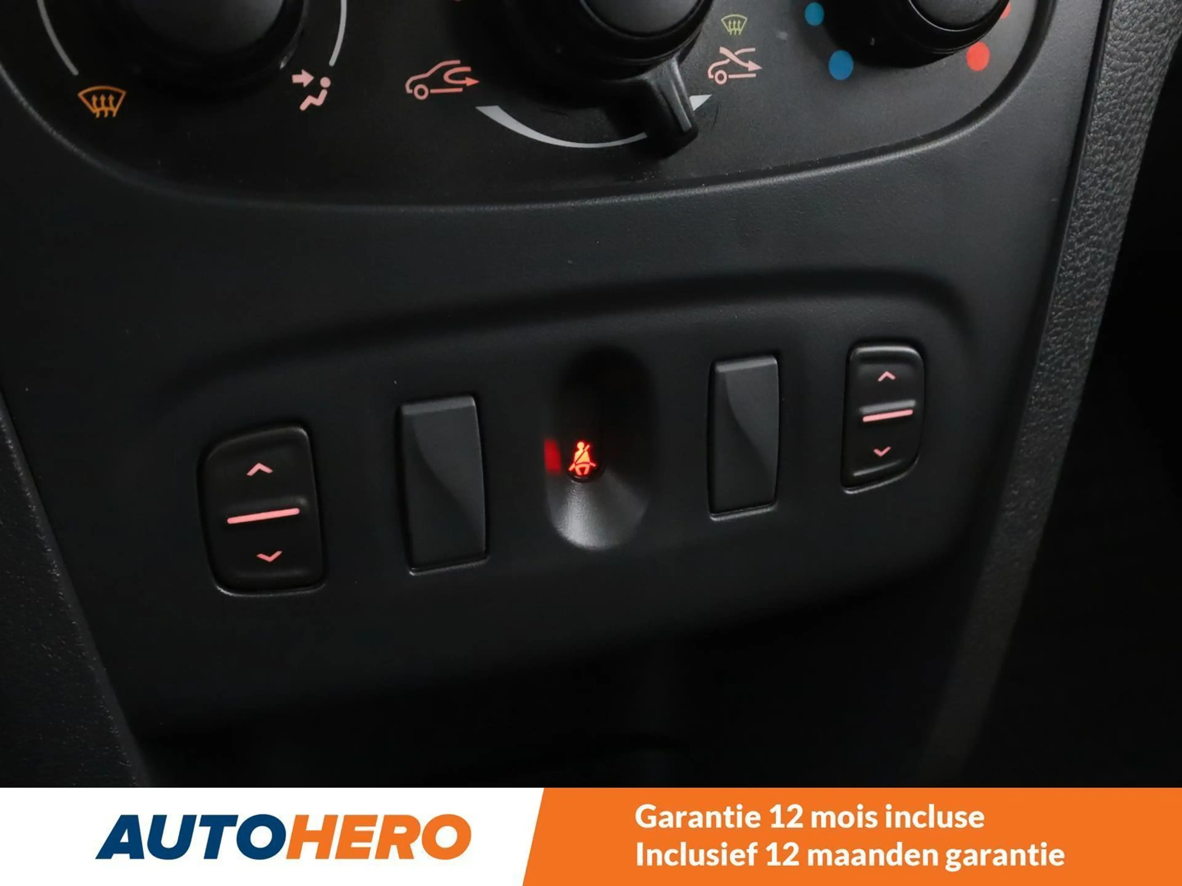 Dacia Logan 0.9 TCe Ambiance — photo 10