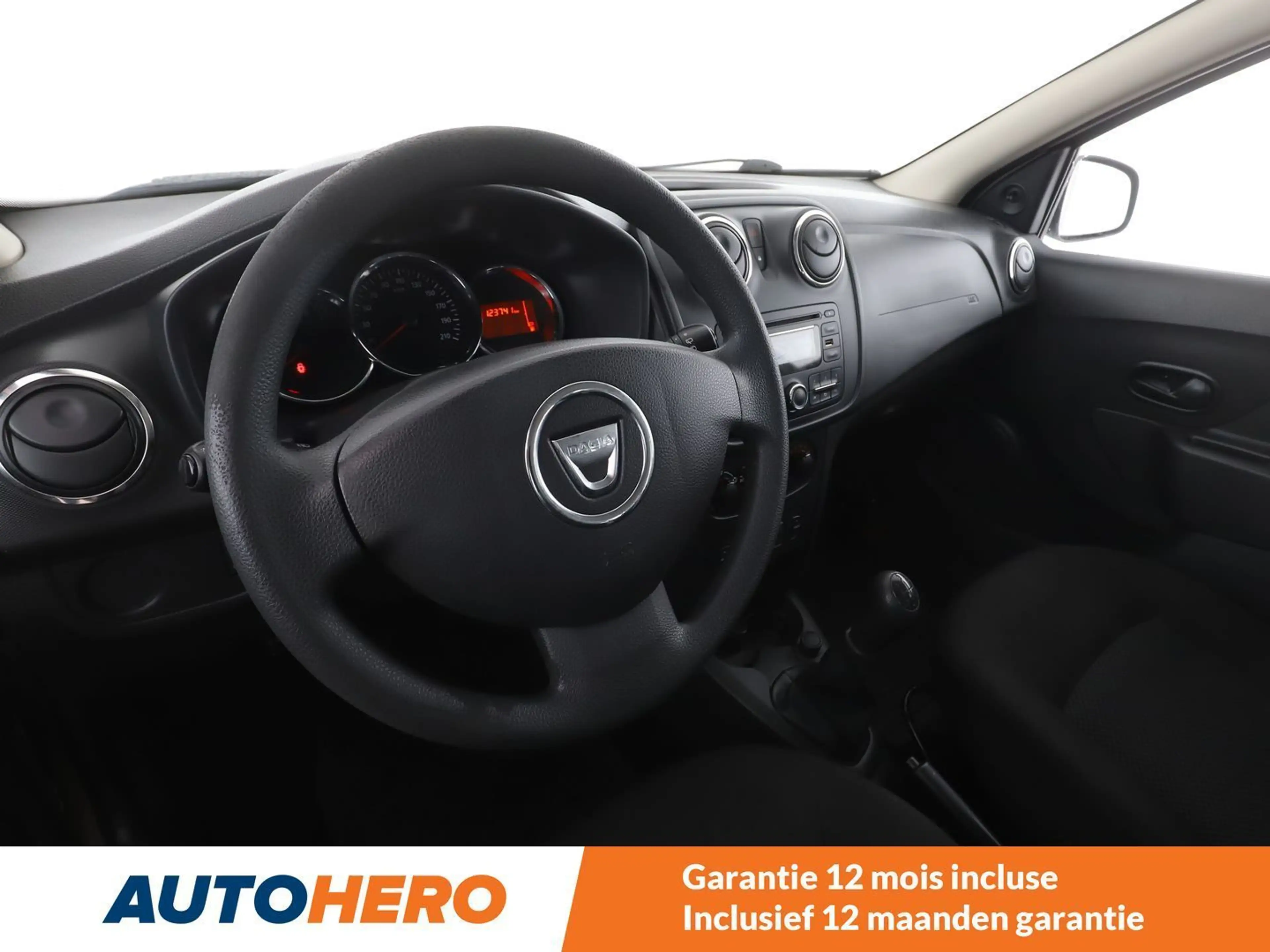 Dacia Logan 0.9 TCe Ambiance — photo 12