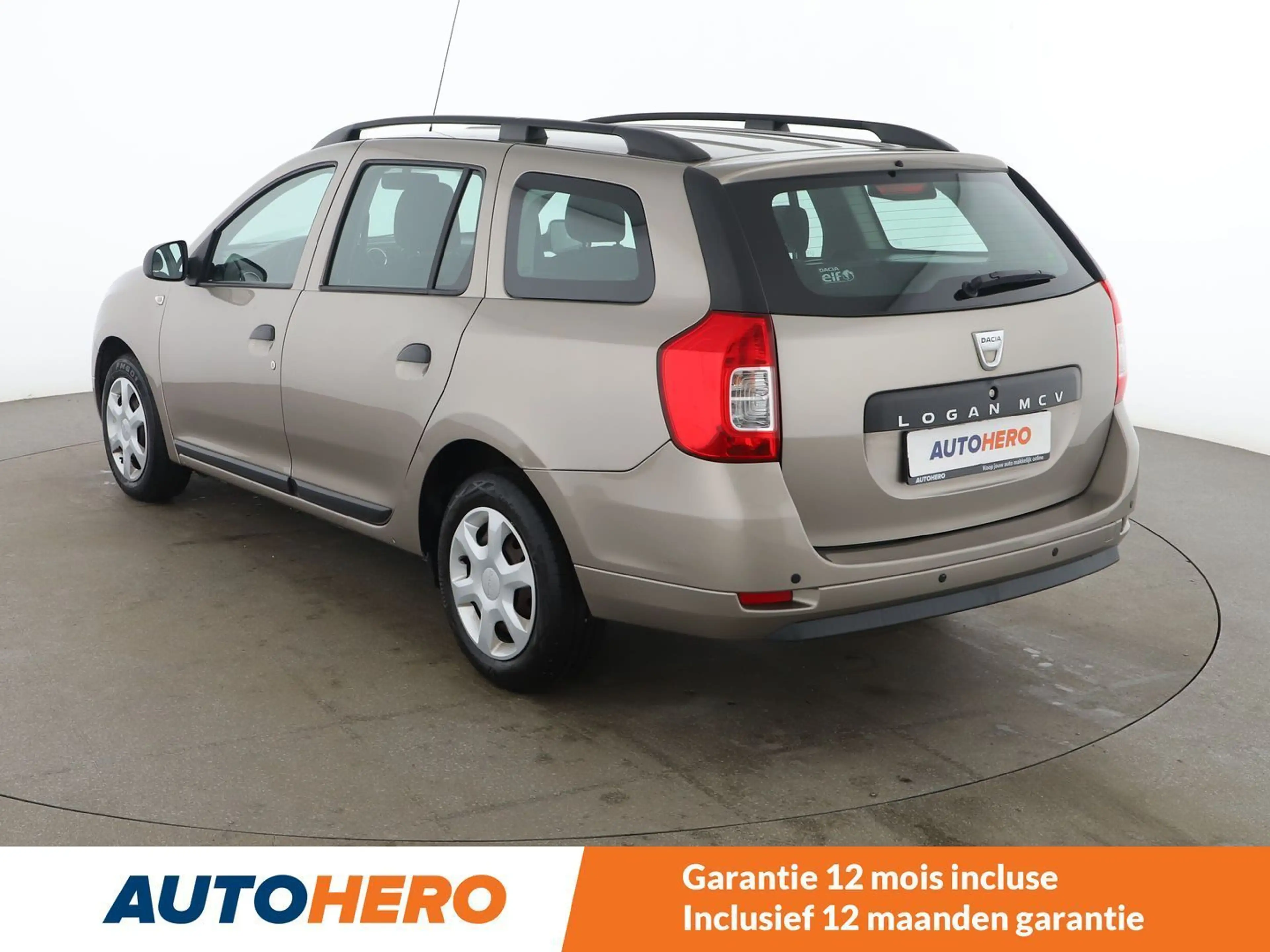 Dacia Logan 0.9 TCe Ambiance — photo 4