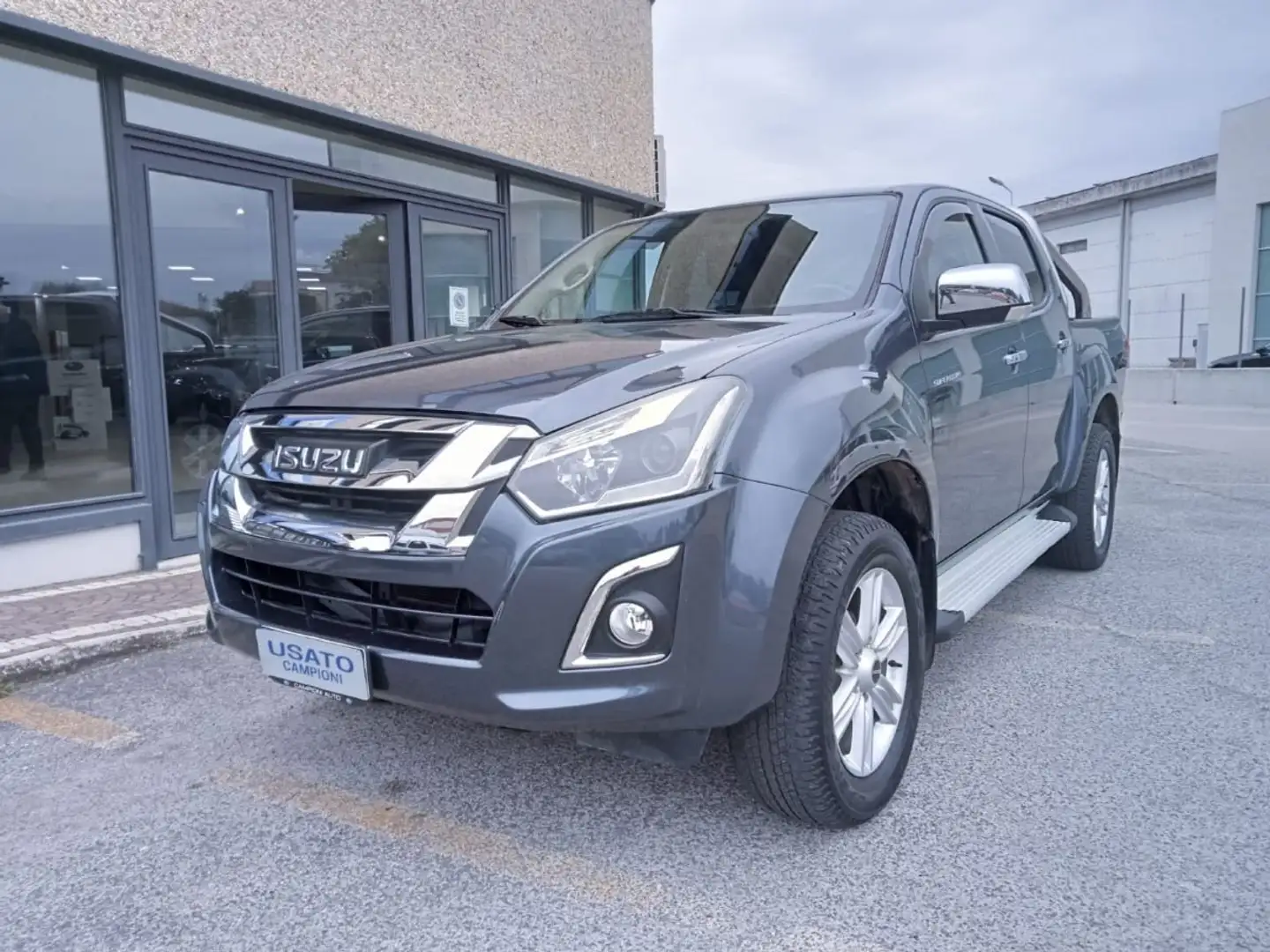 Isuzu D-Max D-Max 1.9 td crew Solar Supernova 4x4 Gri - 2