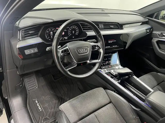 Audi E-Tron view 11