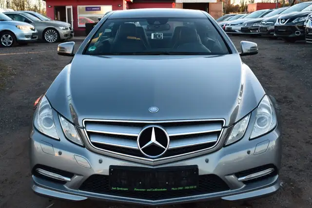 Mercedes-Benz E 250 E Coupe E 250 CGI BlueEfficiency
