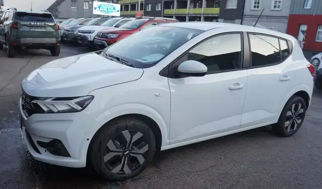 Dacia Sand. III AUTOM. Expres+ Sitzheiz*NAVI*CAM*PDCvo+h