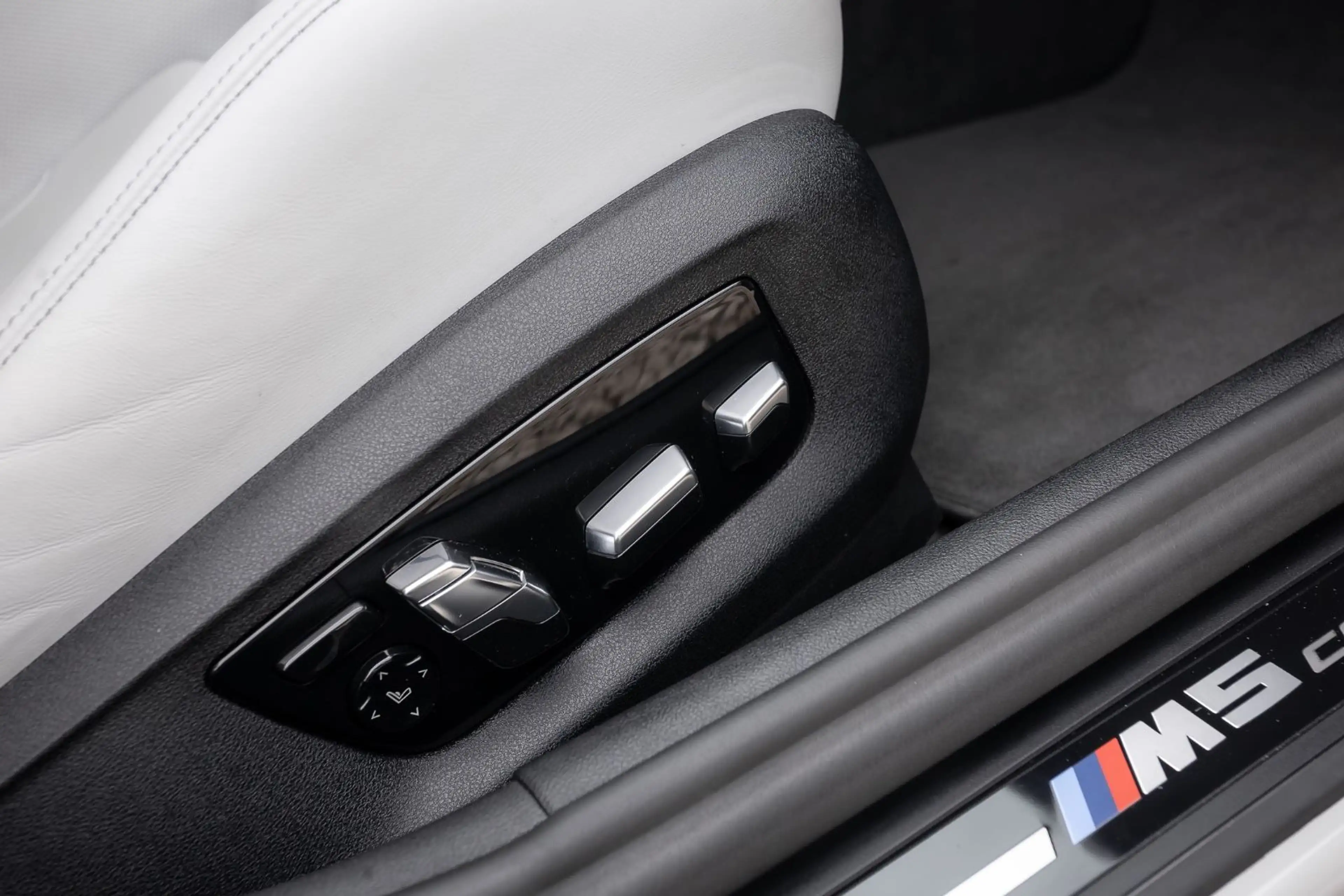 BMW M5 Competition°LASER°MASS°HUD°TV°SOFT°H&K° — photo 15