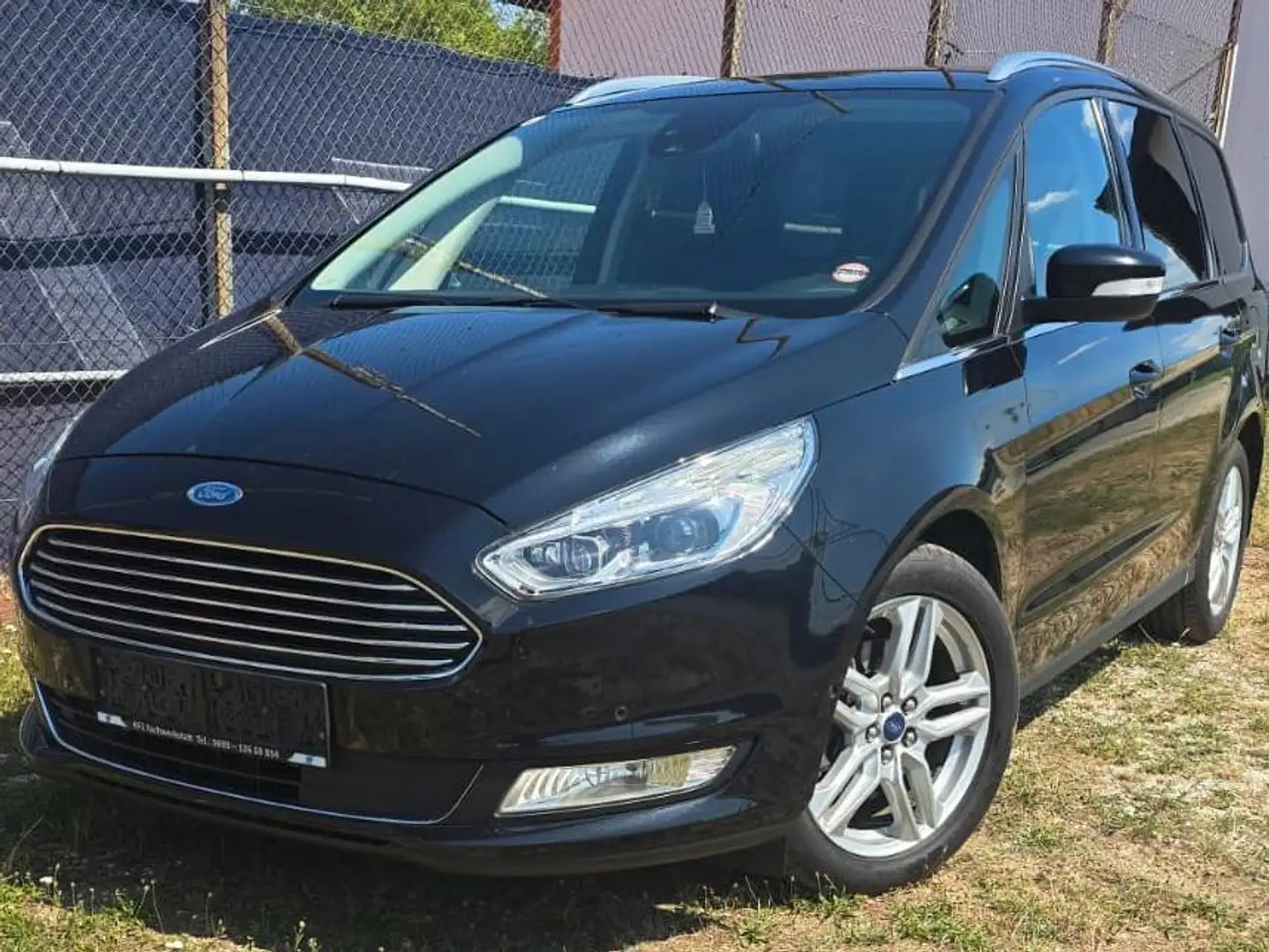 Ford Galaxy Galaxy 2,0 EcoBlue SCR Business Aut. Business Schwarz - 2