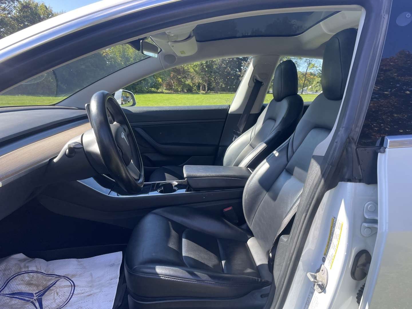 2020 Tesla Model 3 Standard Range Plus *One Owner / Clean Carfax thumb 9