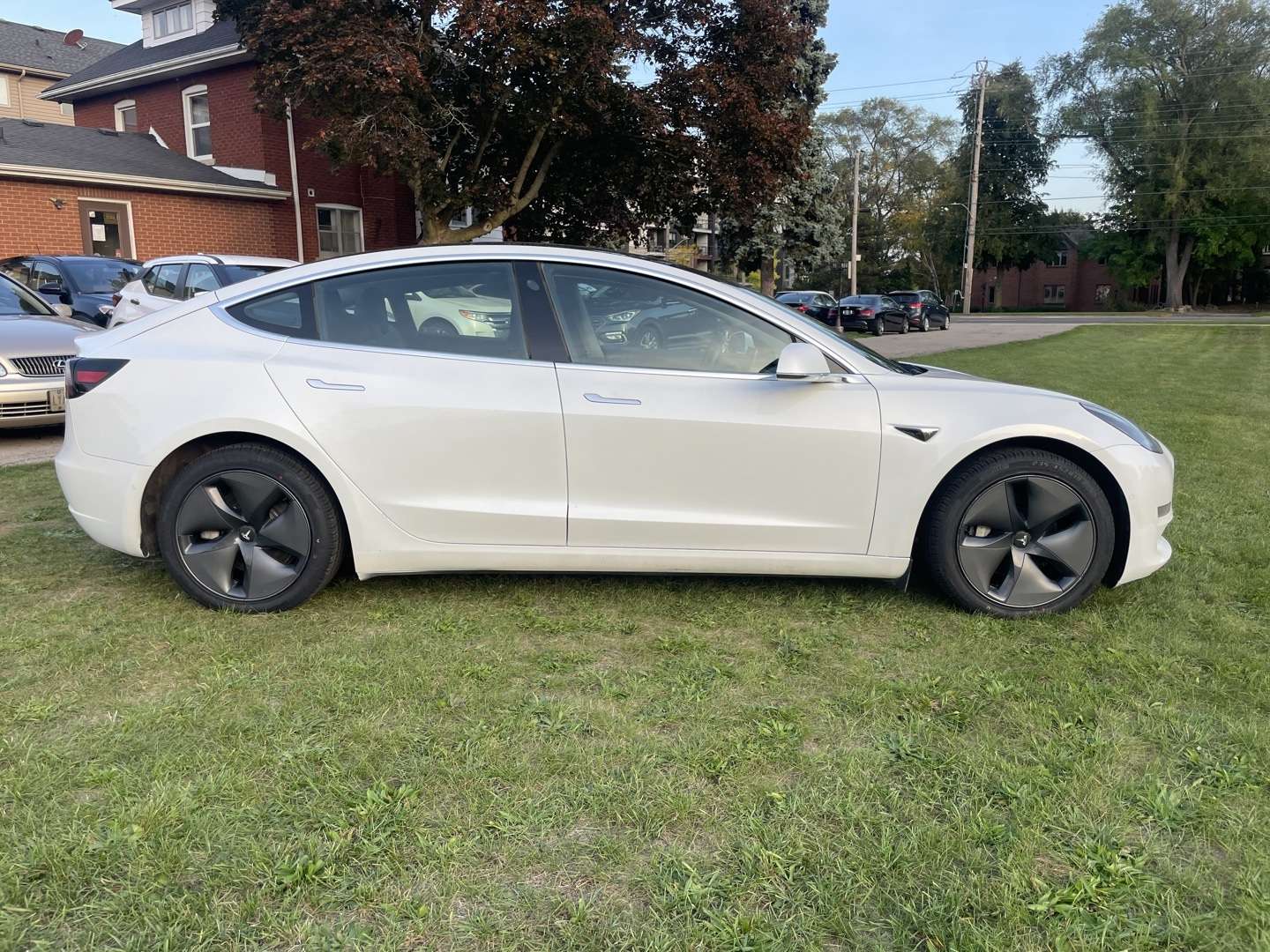 2020 Tesla Model 3 Standard Range Plus *One Owner / Clean Carfax thumb 7