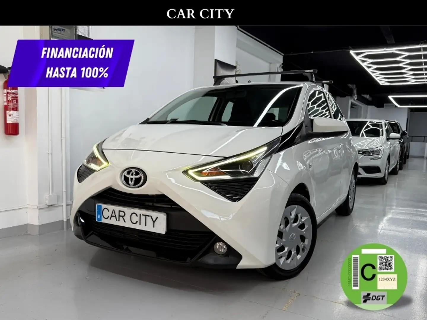 Toyota Aygo 70 x-play Blanco - 1