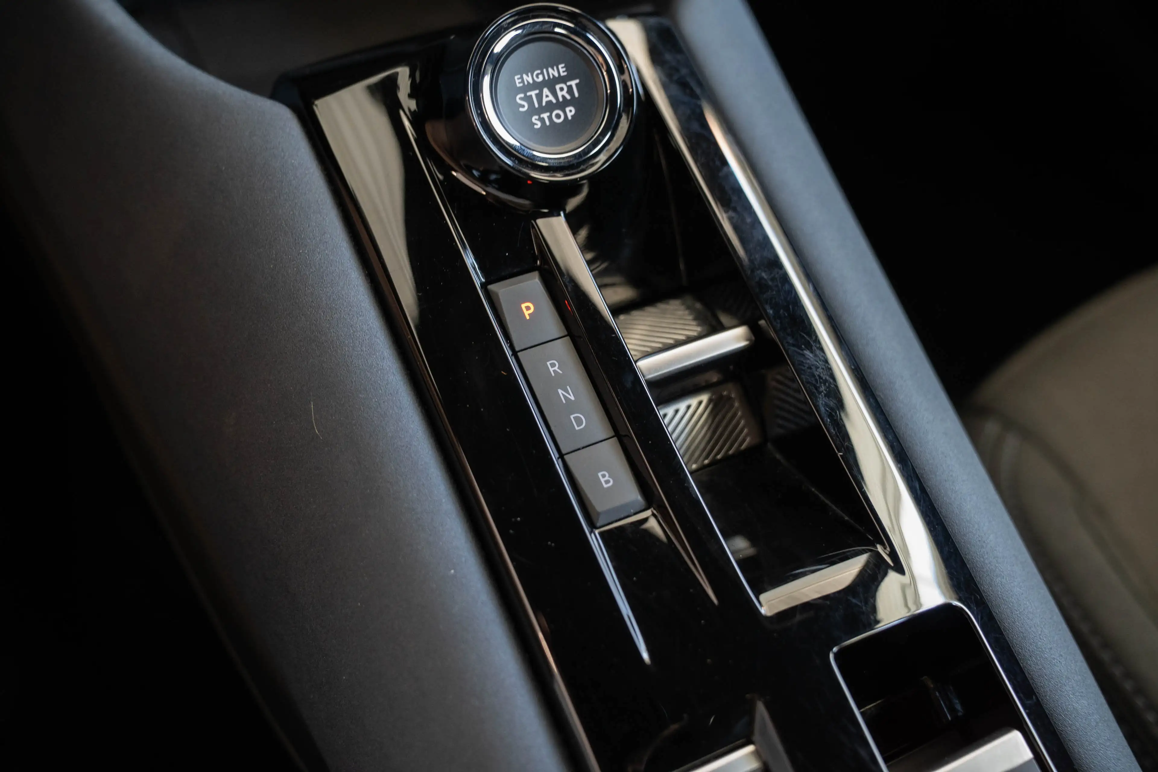 Alfa Romeo Junior Elettrica 54 kWh | SOH 95% | Apple Carplay & Andro — photo 22