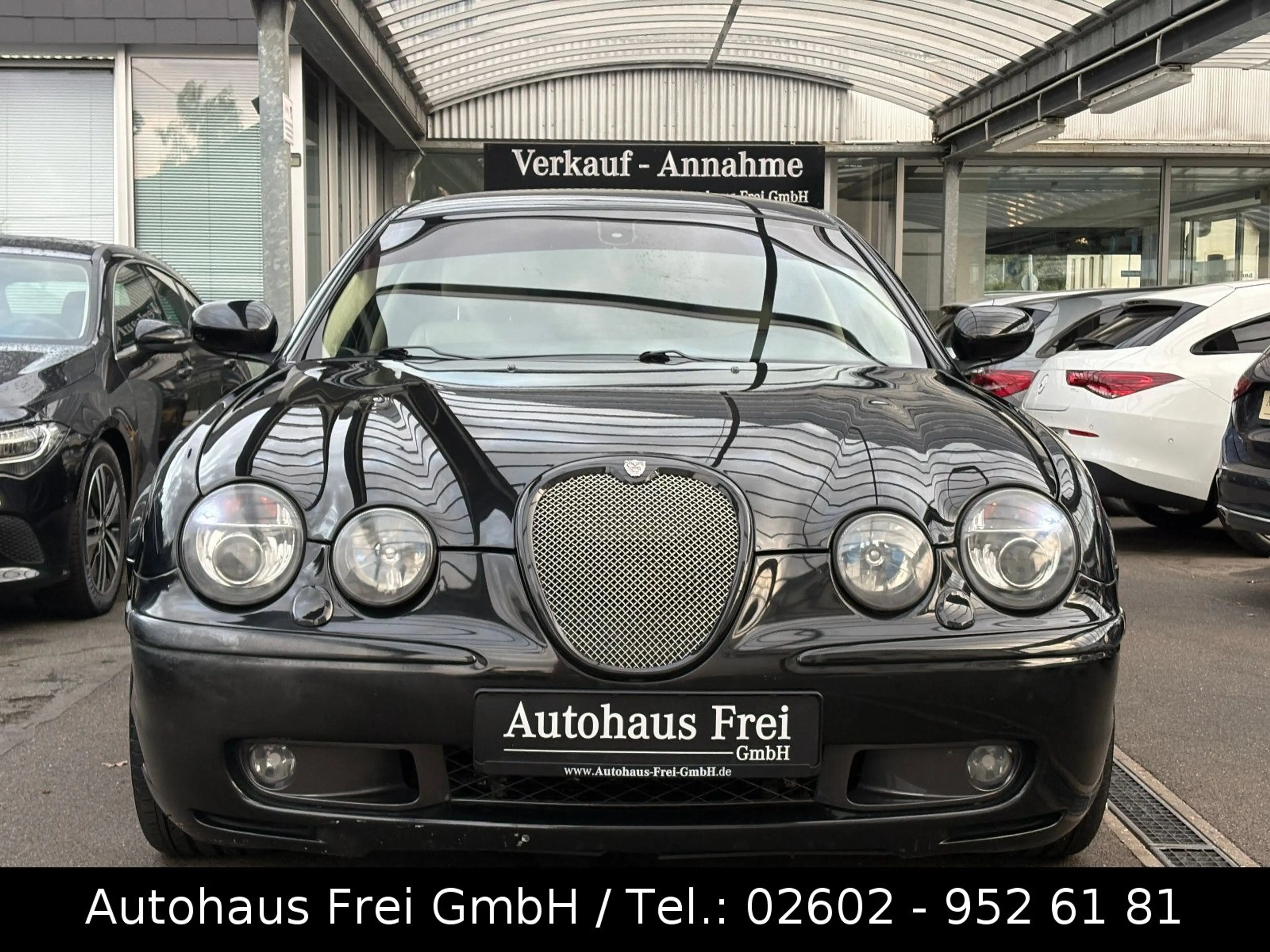 Jaguar S-Type R*LEDER*XENON*MEMORY*STERNHIMMEL*EXPORT** — photo 4