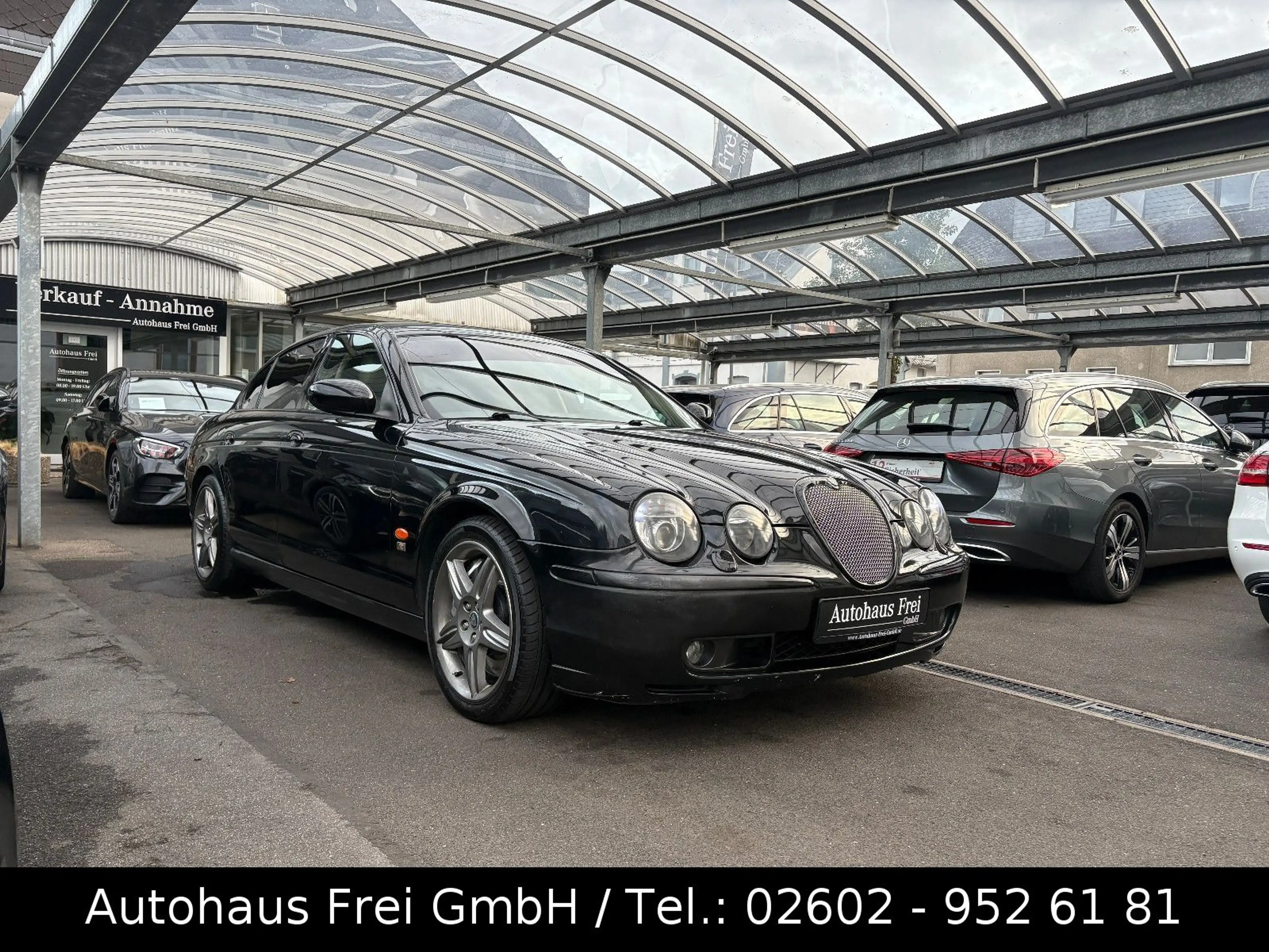 Jaguar S-Type R*LEDER*XENON*MEMORY*STERNHIMMEL*EXPORT** — photo 3