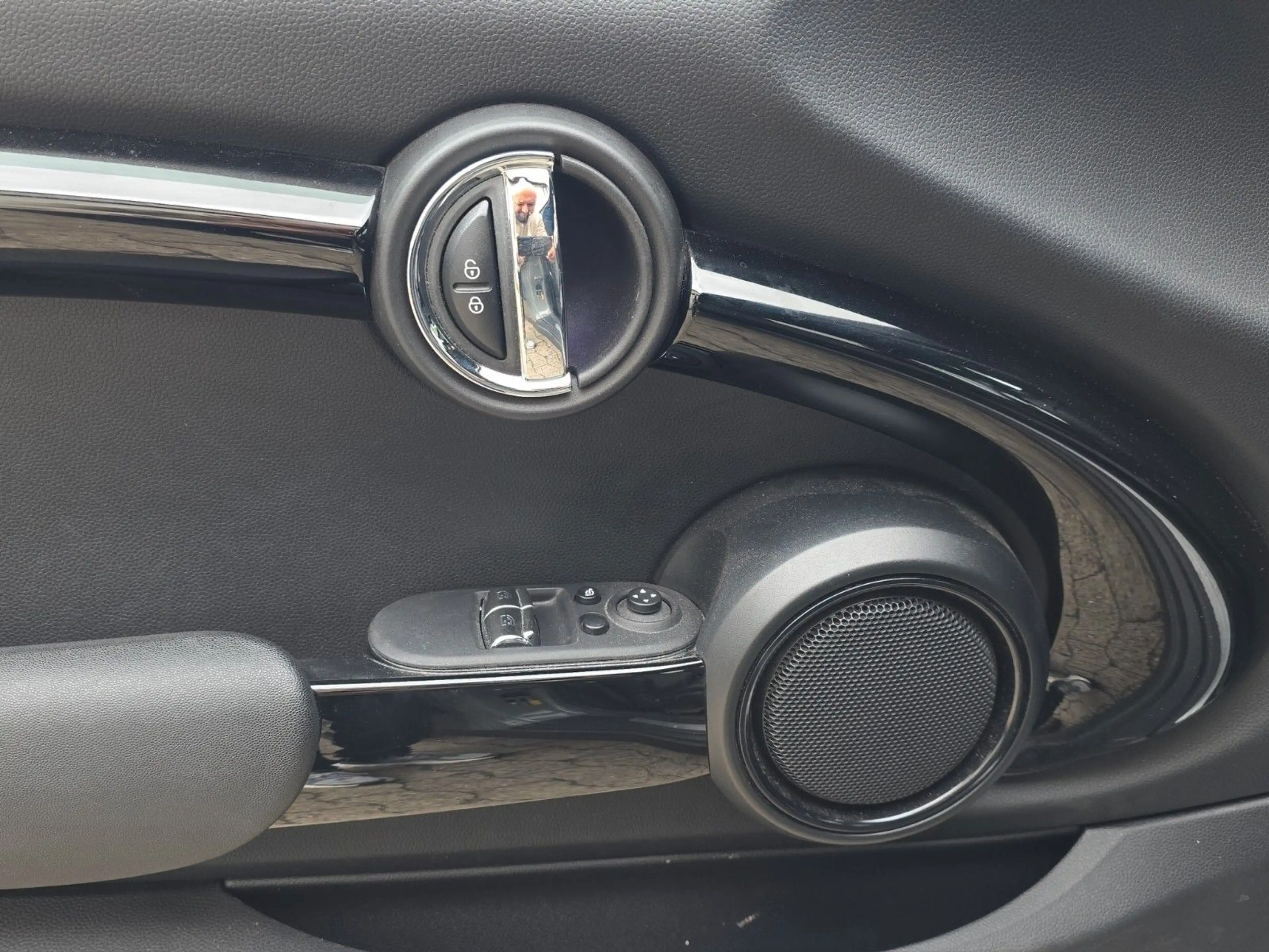 MINI Cooper SE Trim M Teilleder Kamera Navi — photo 12