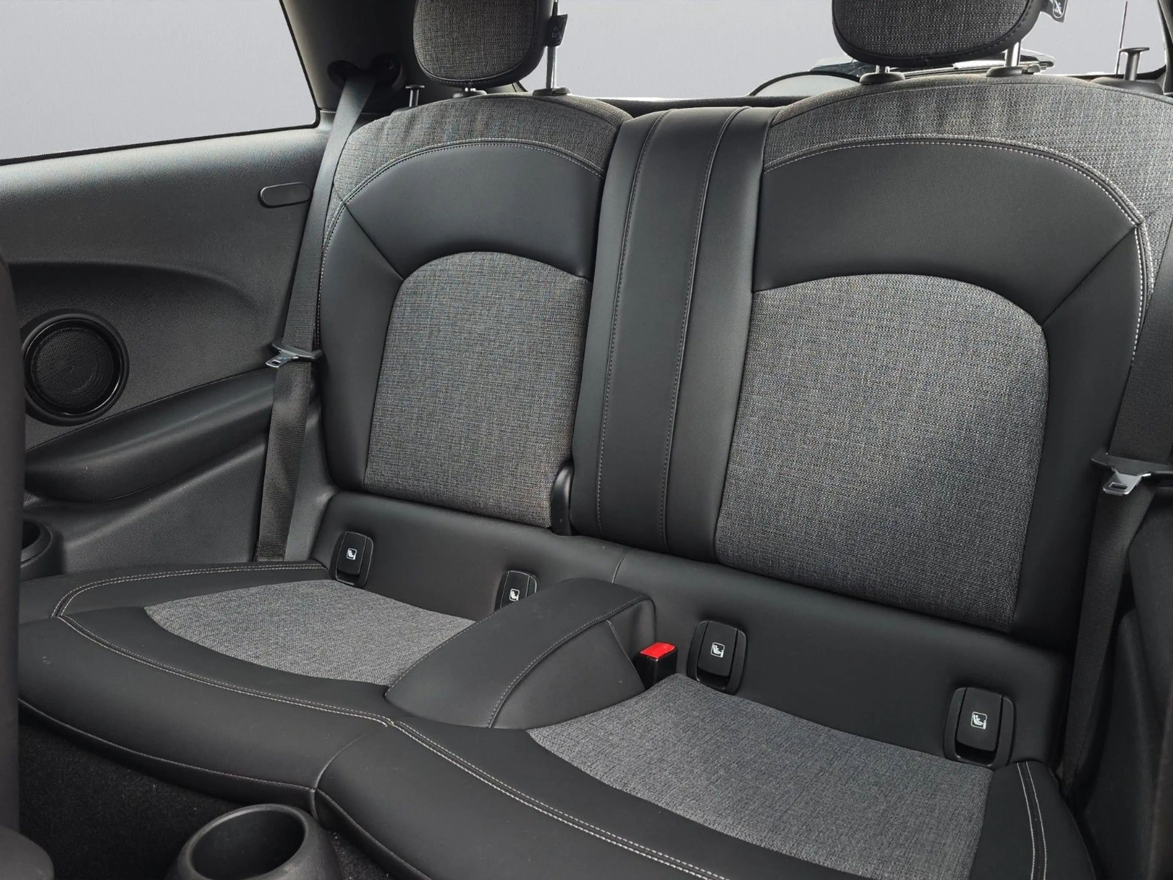 MINI Cooper SE Trim M Teilleder Kamera Navi — photo 13