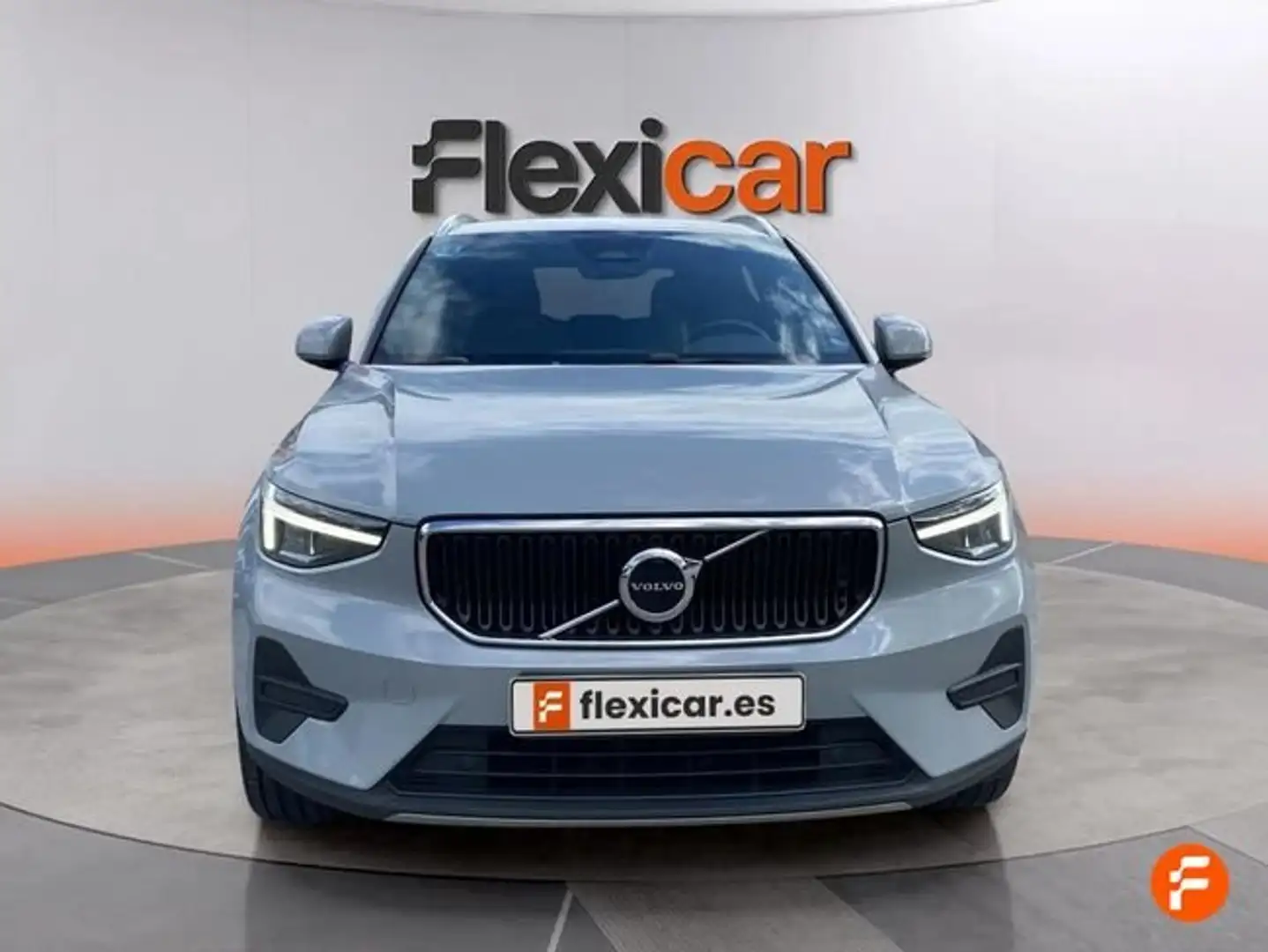 Volvo XC40 2.0 B3 G Core Auto Gris - 2