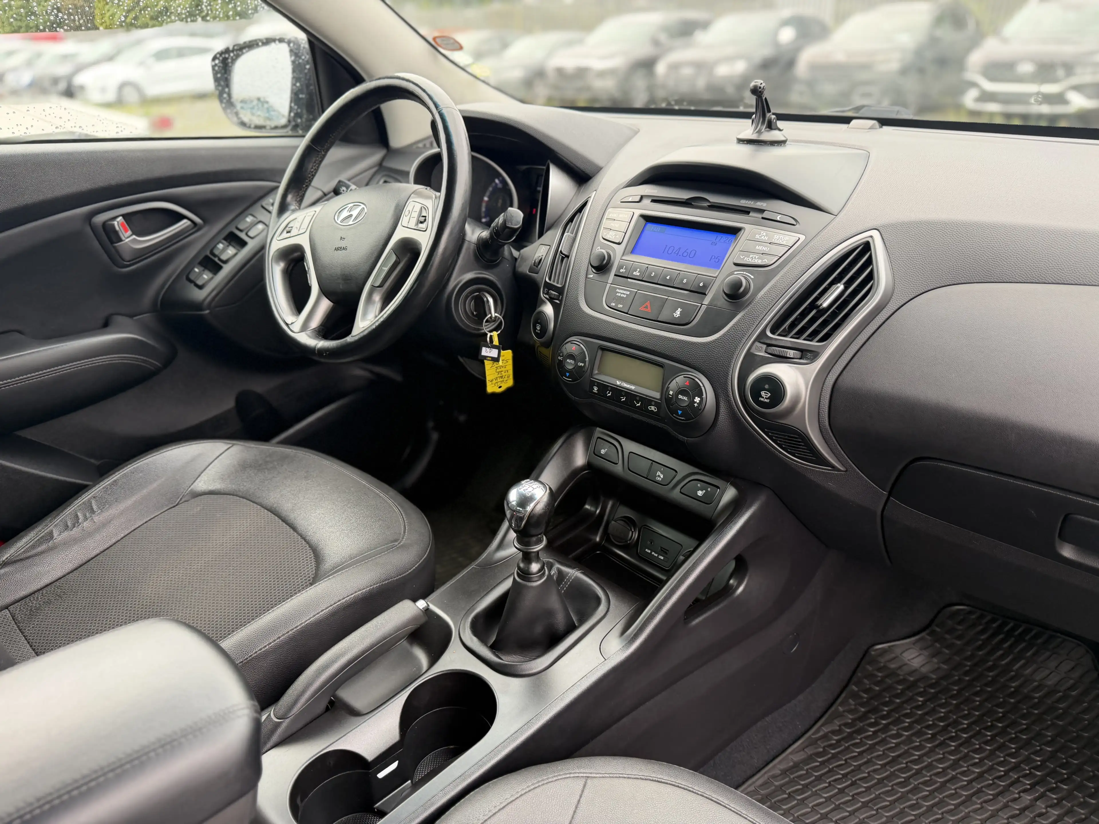Hyundai iX35 Style*Teilleder*Sitzheizung*LED*Facelift — photo 12