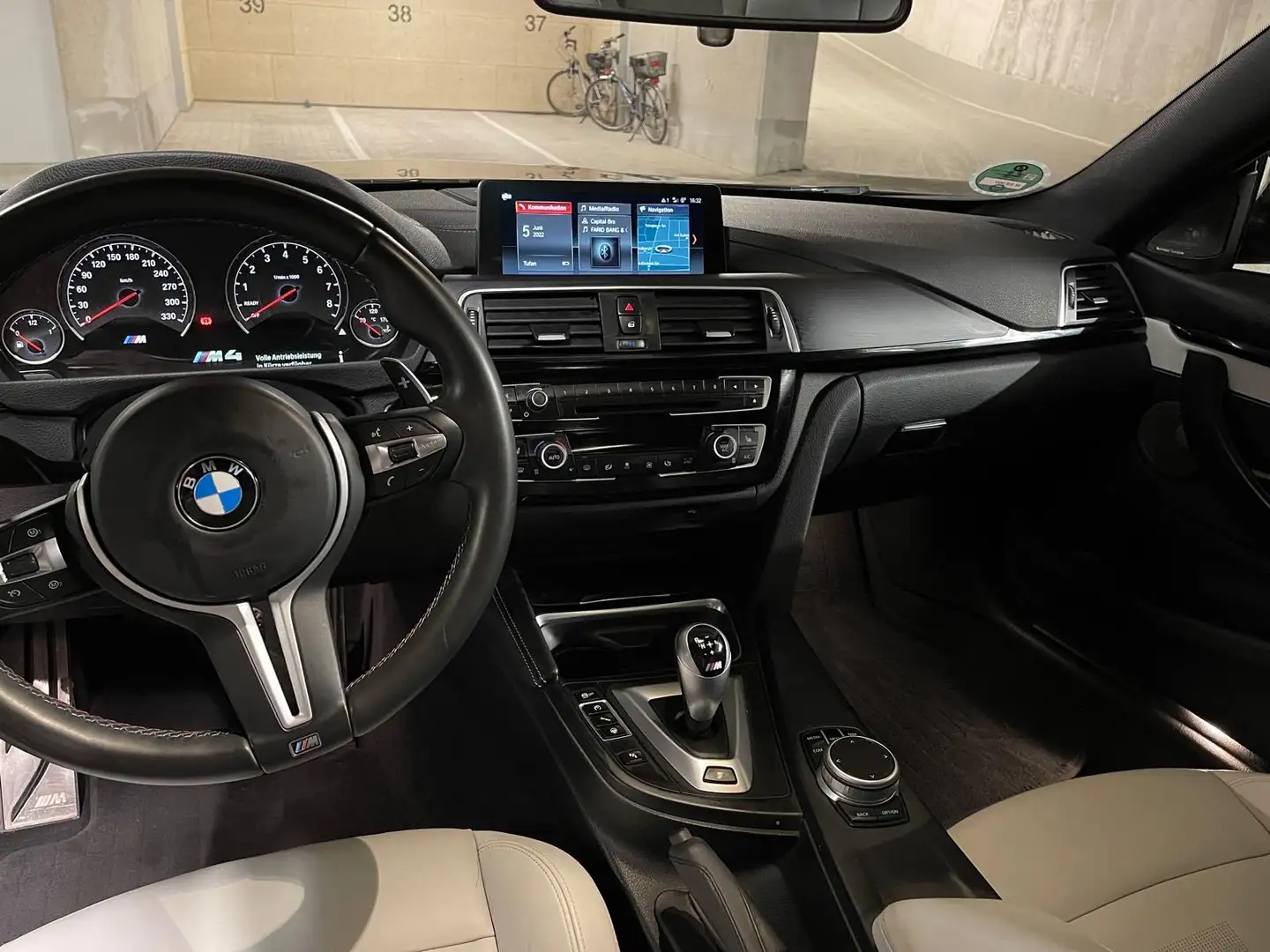 BMW M4 Coupe DKG Competition Brun - 1