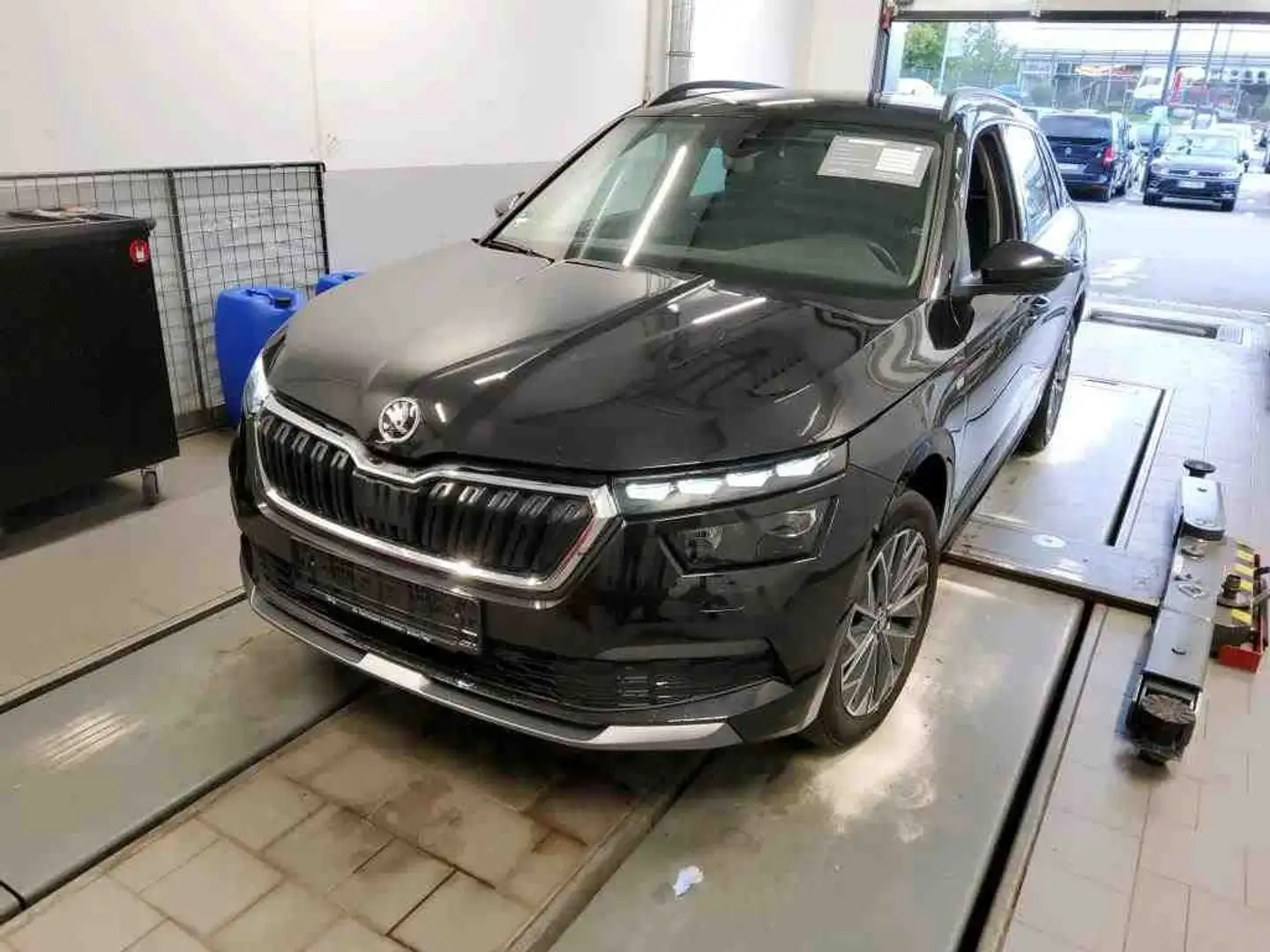 Skoda Kamiq 1.0 TSI TOUR *LED *RKAM *LM *TEMPO *SHZ *DAB * Noir - 2
