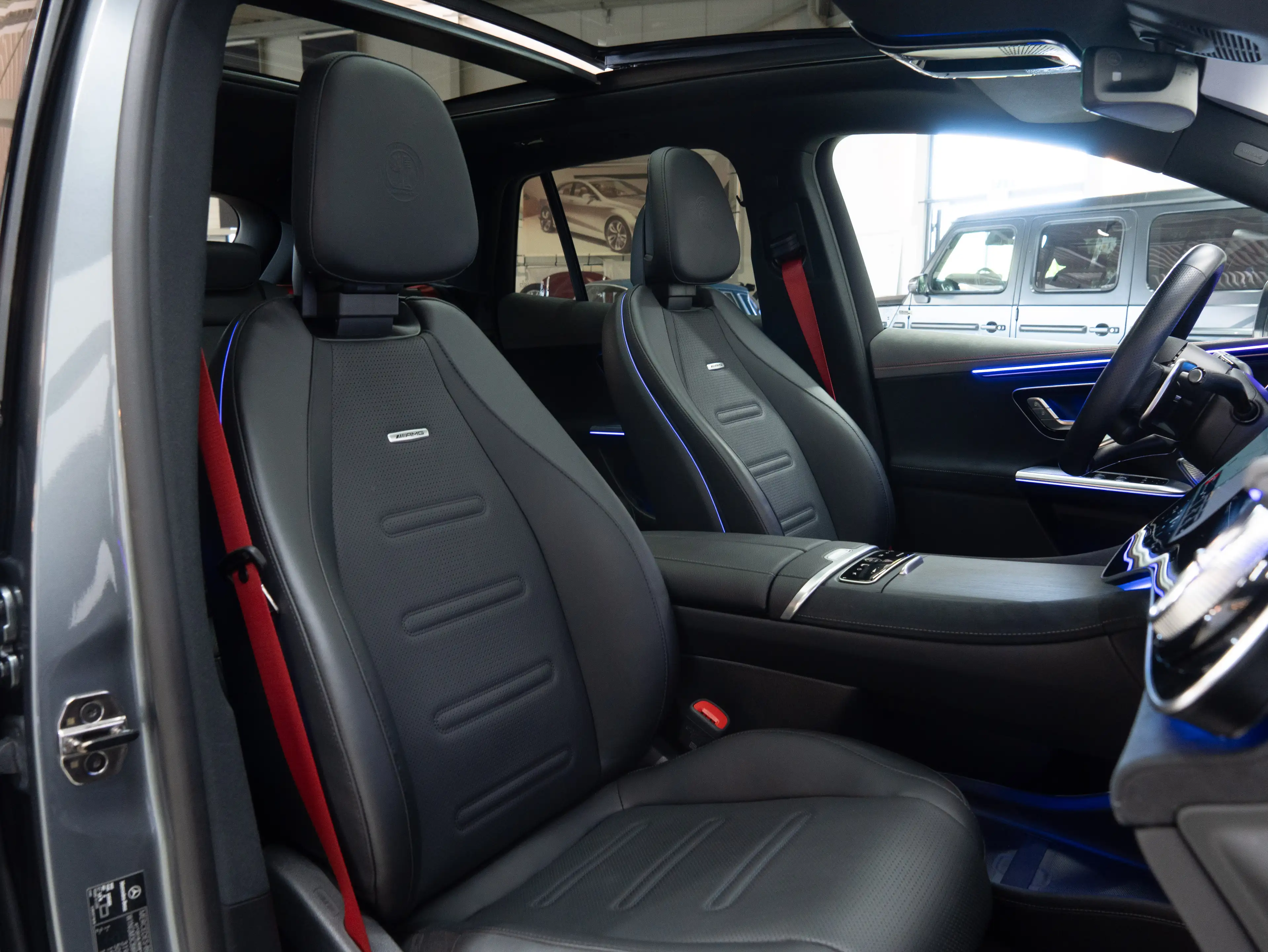 Mercedes-Benz EQE SUV 43 AMG 4M Night-II 21" HYPERSCREEN Airmatic FULL — photo 14