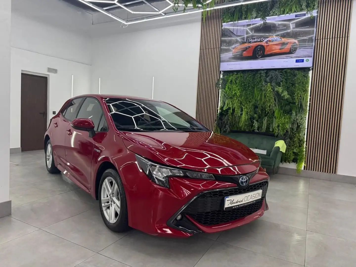 Toyota Corolla 1.8 125H ACTIVE TECH E-CVT Rot - 1