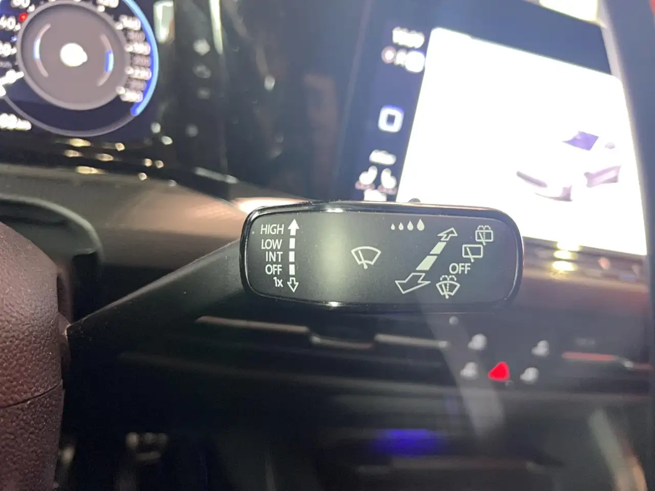 Volkswagen Golf GTI — photo 13
