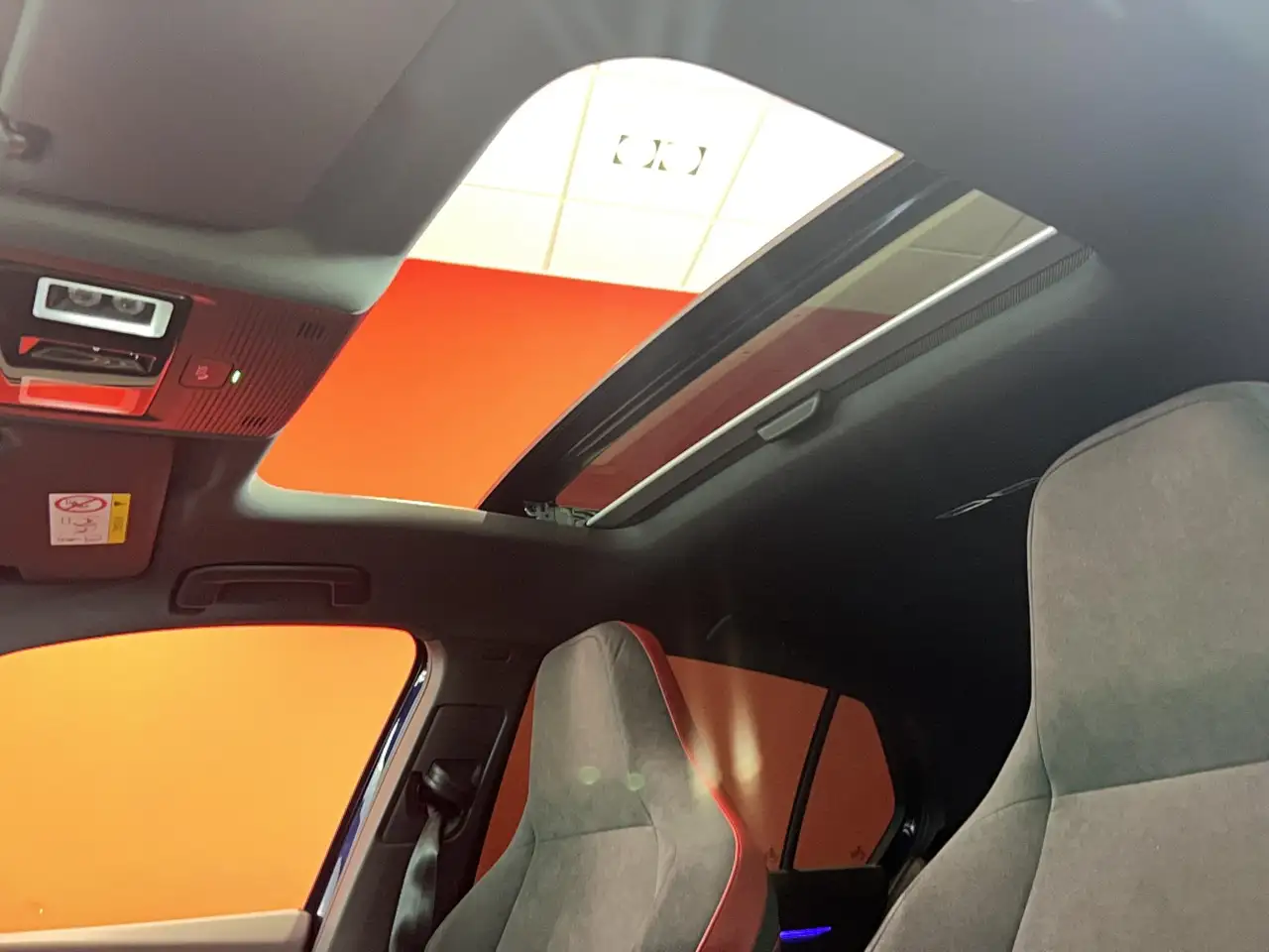 Volkswagen Golf GTI — photo 30