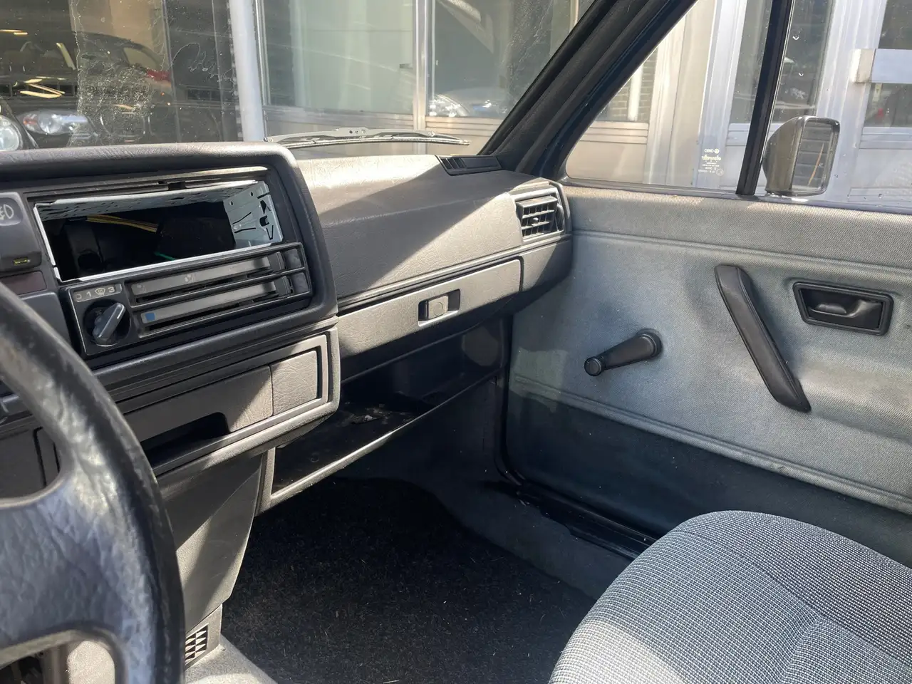 Volkswagen Jetta 1.3 C /3deurs/Blauw/Rijdt en schakelt Goed!, foto 9