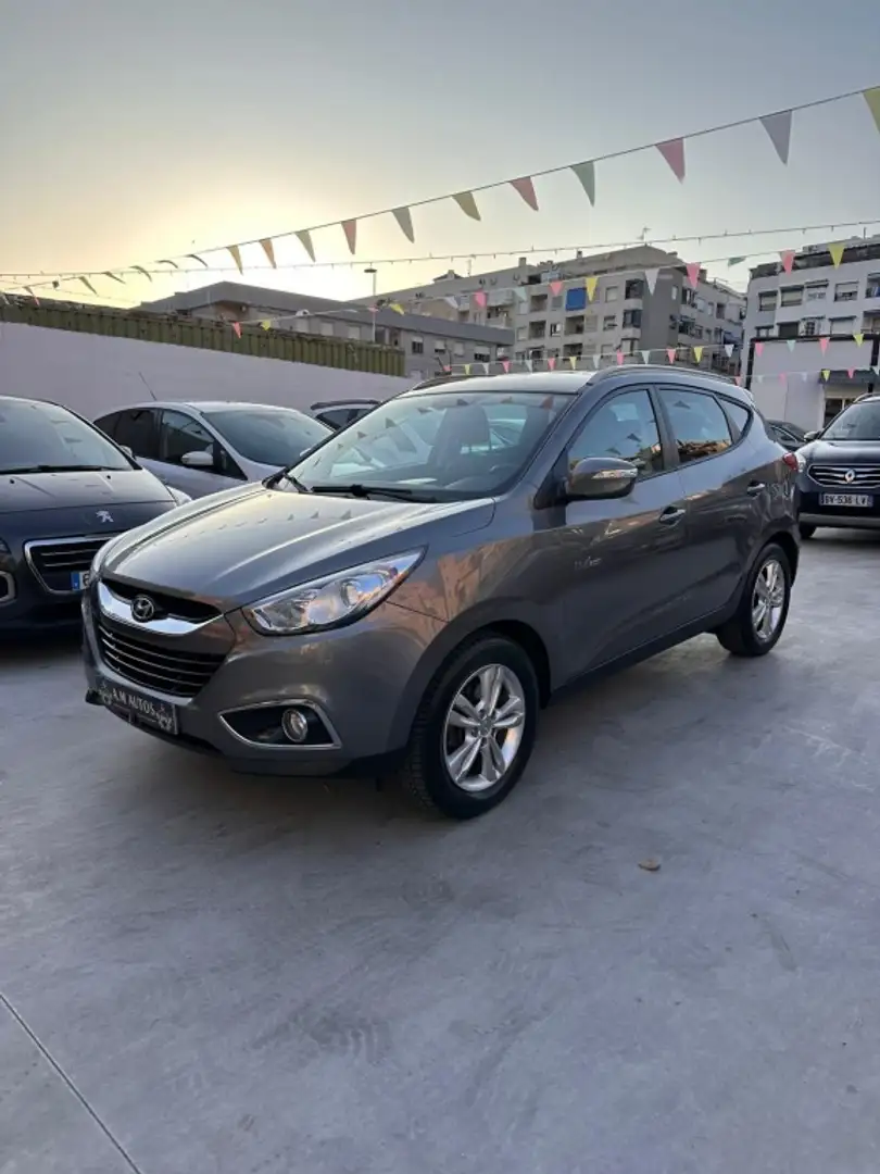 Hyundai iX35 1.7CRDI BD Tecno 4x2 Gris - 2