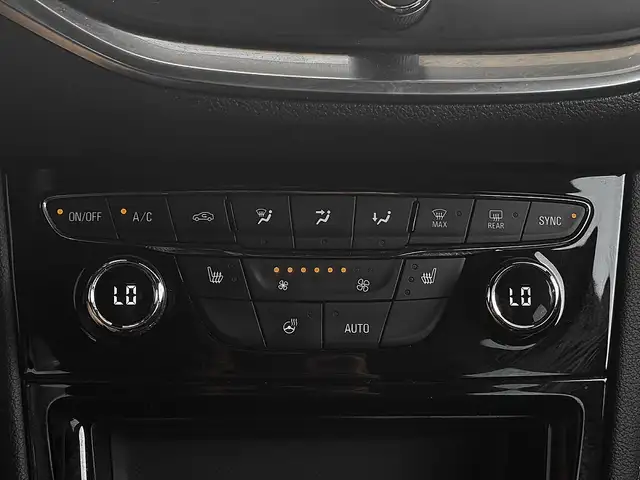 Opel Astra view 12