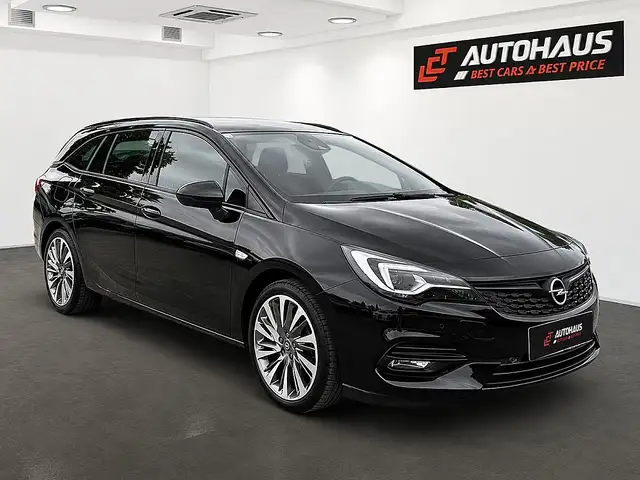 Opel Astra view 4